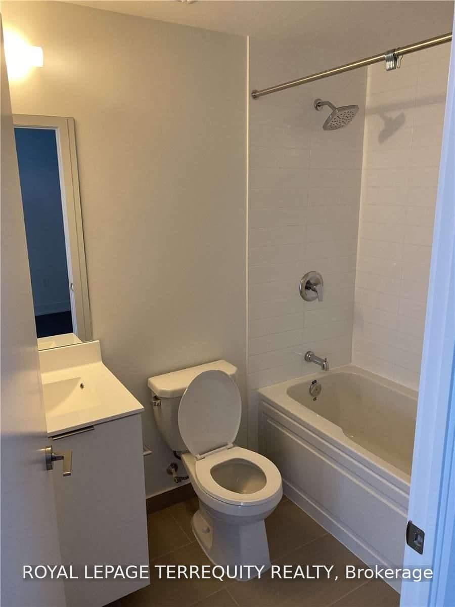 20 Shore Breeze Drive, Unit 3904 - Image 4
