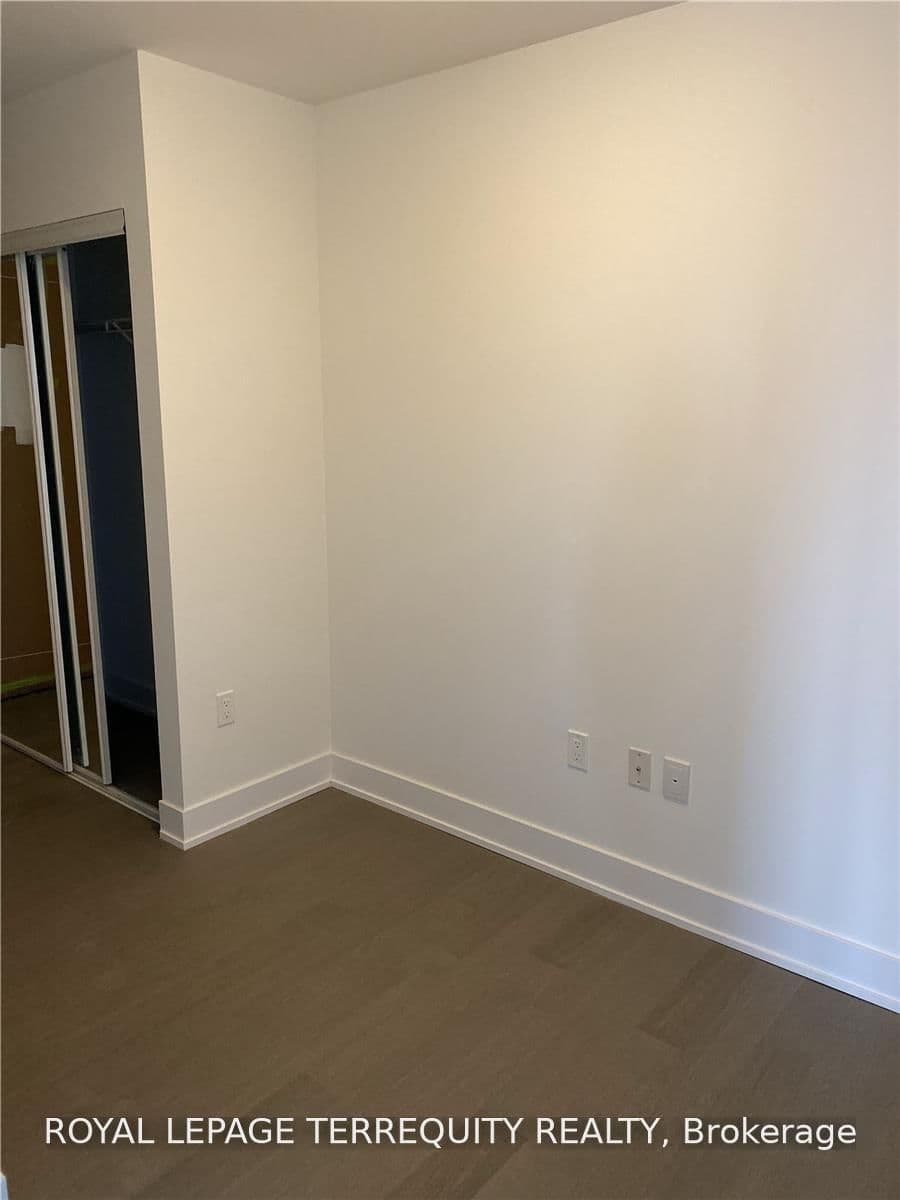 20 Shore Breeze Drive, Unit 3904 - Image 5