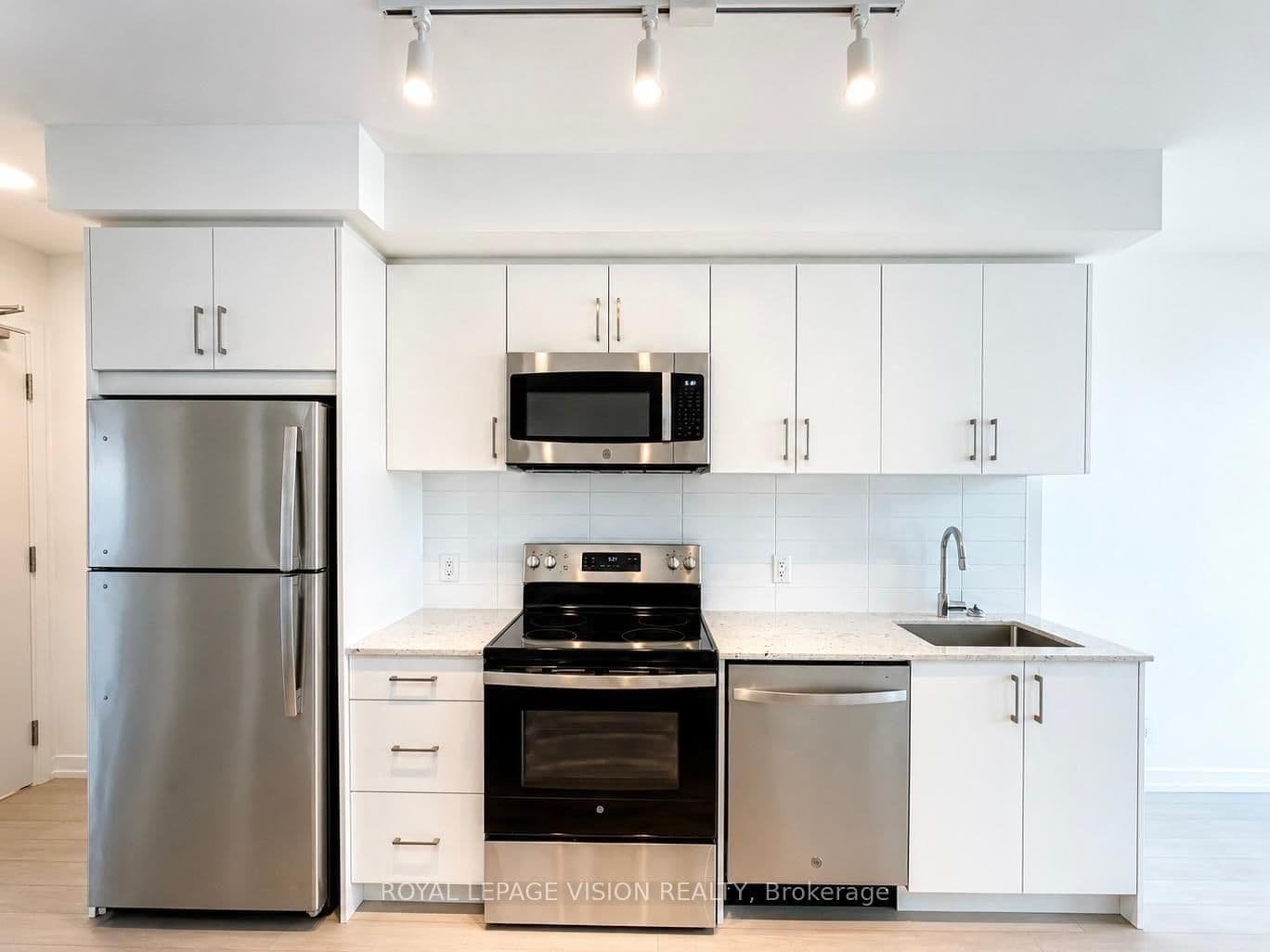 4010 Eglinton Avenue W, Unit 811 - Image 5