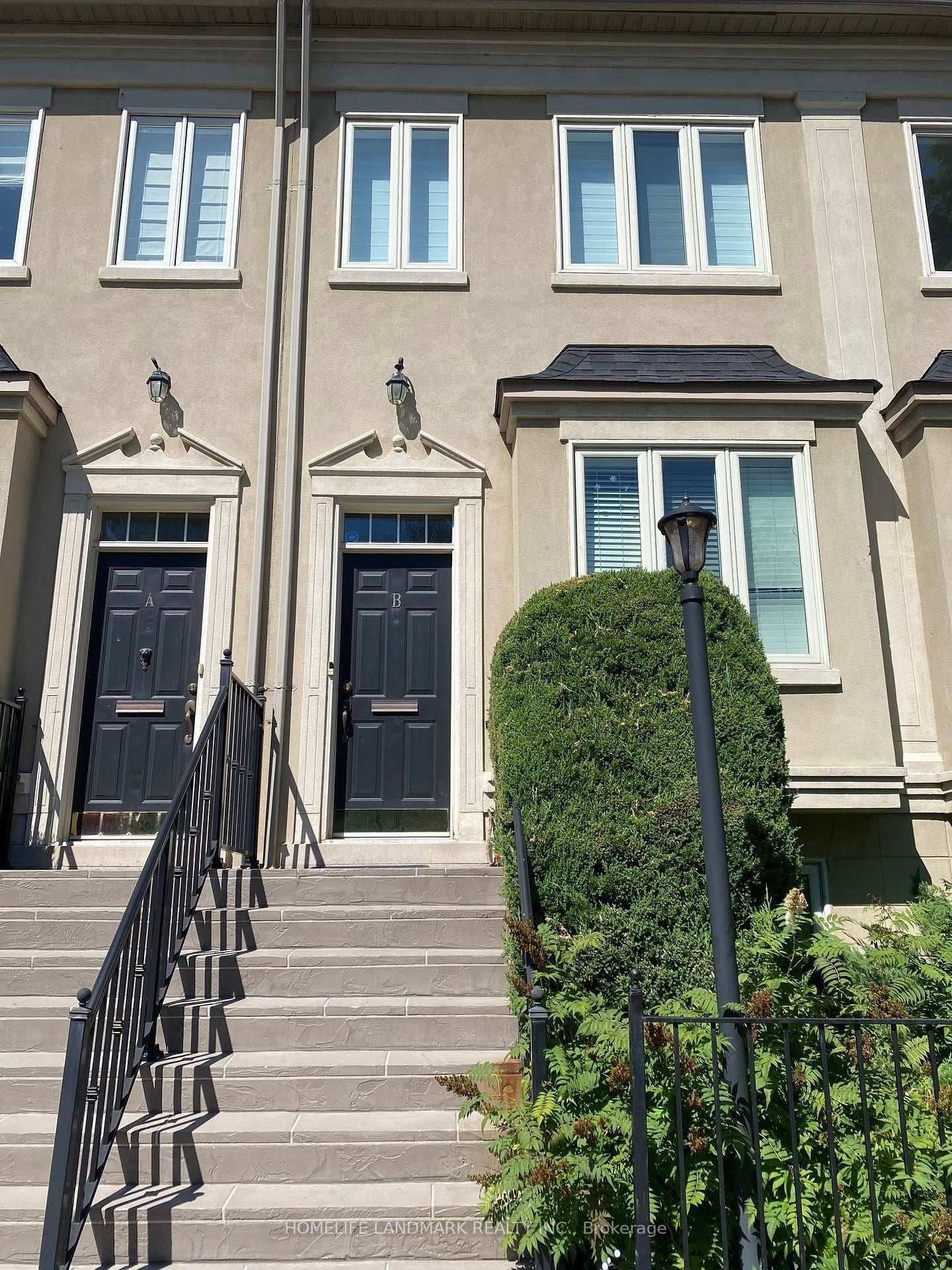 2283 W Lake Shore Boulevard W, Unit B - Image 2