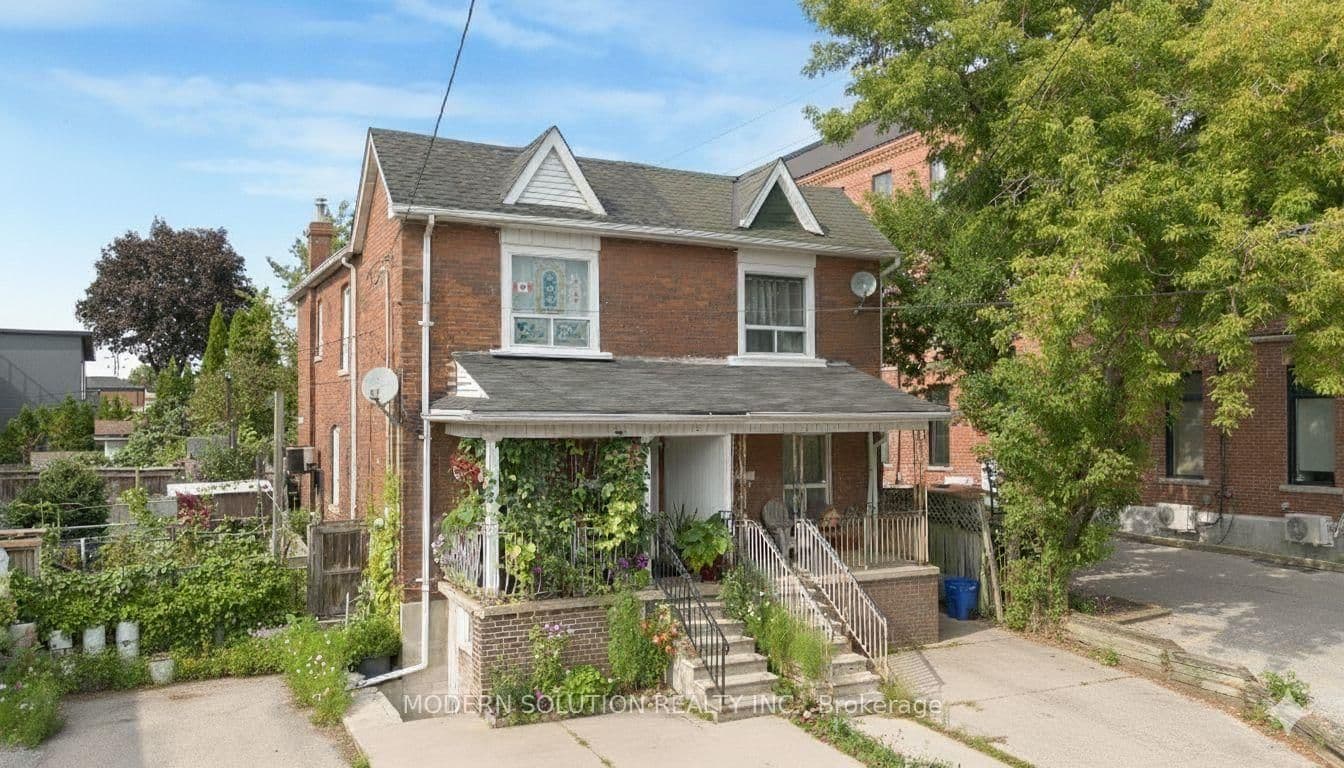 2 Rockwell Avenue - Image 1