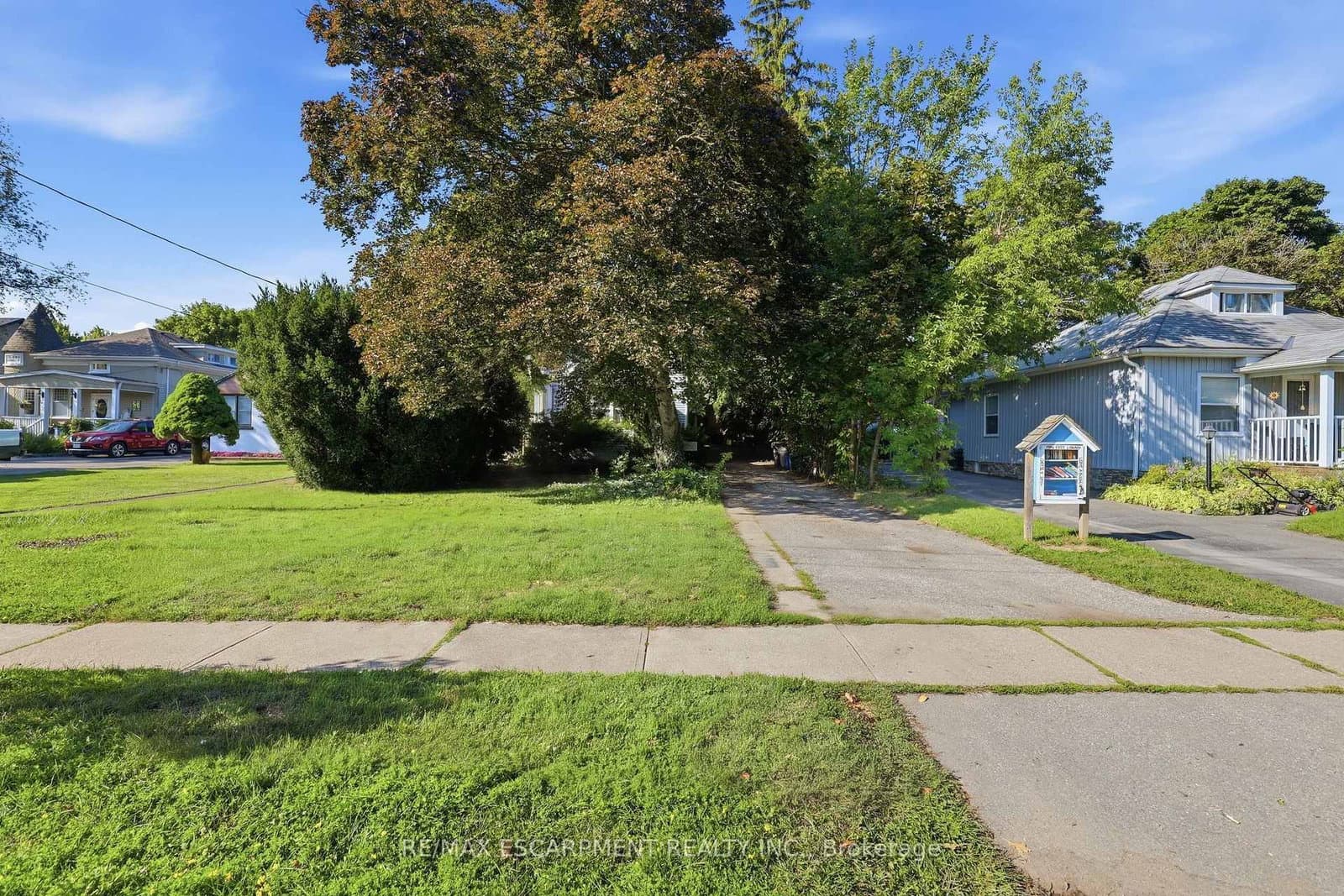 152 Commercial Street - Image 2