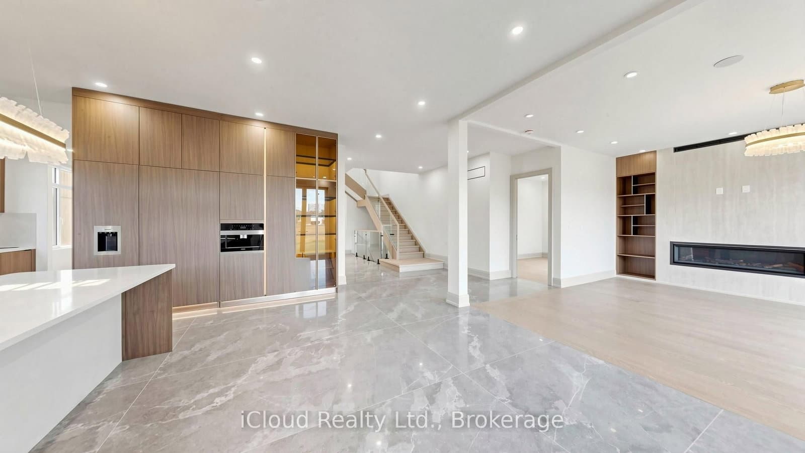 2539 Rugby Road - Image 4