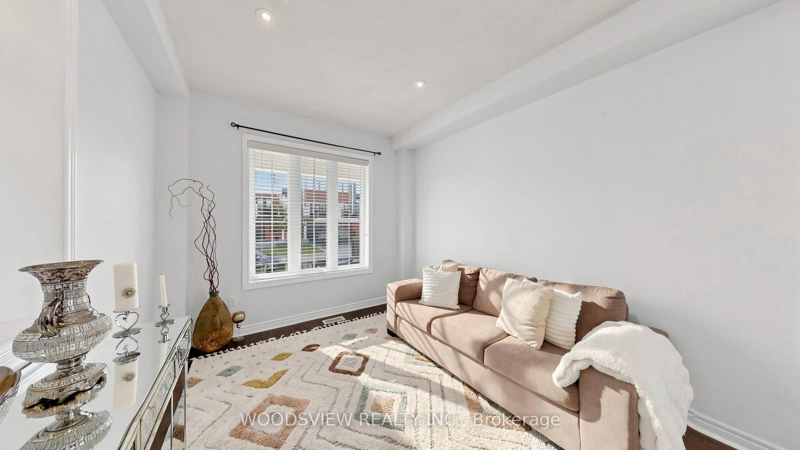 7 Deancrest Road - Image 5