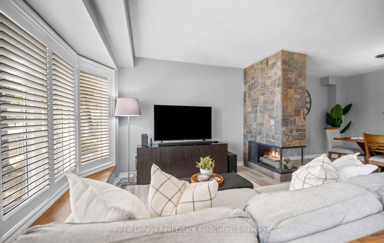 1485 Torrington Drive, Unit 19 - Image 2