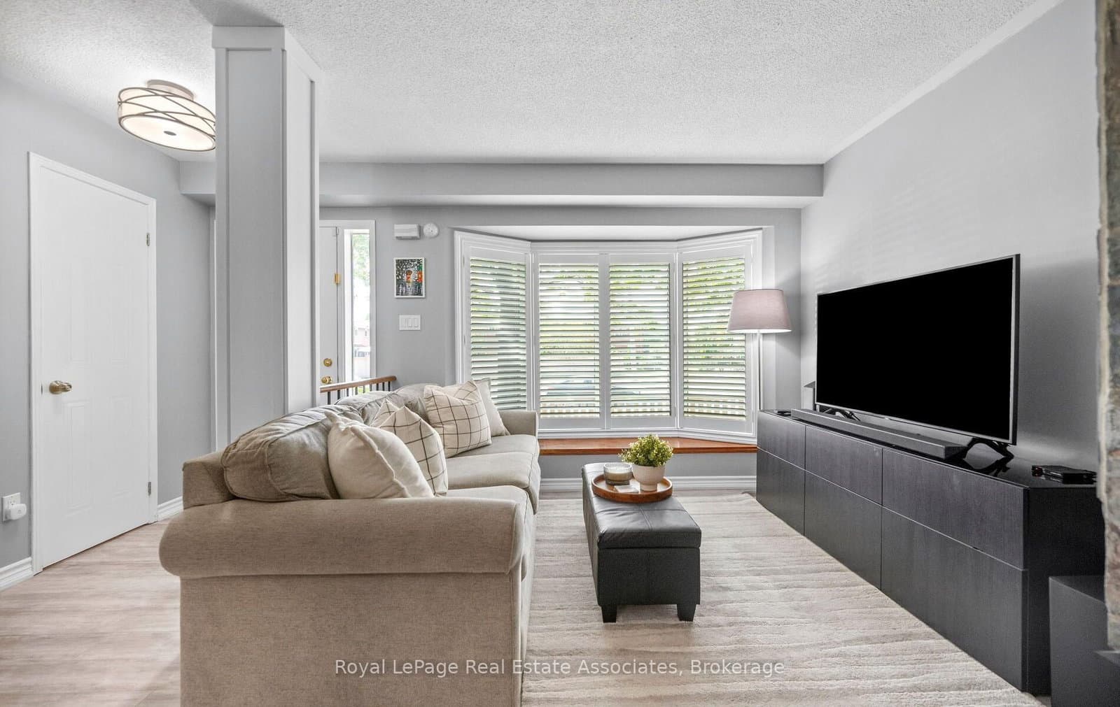 1485 Torrington Drive, Unit 19 - Image 3