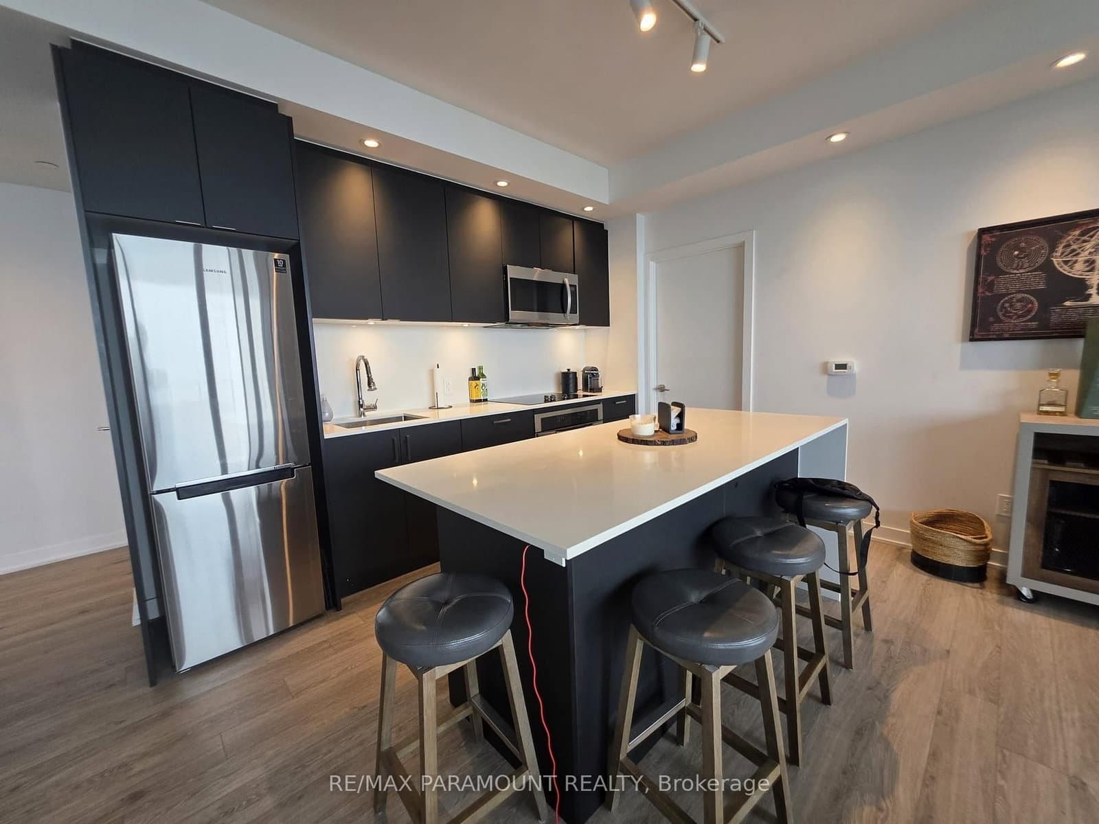 1926 Lake Shore Boulevard W, Unit 1807 - Image 2