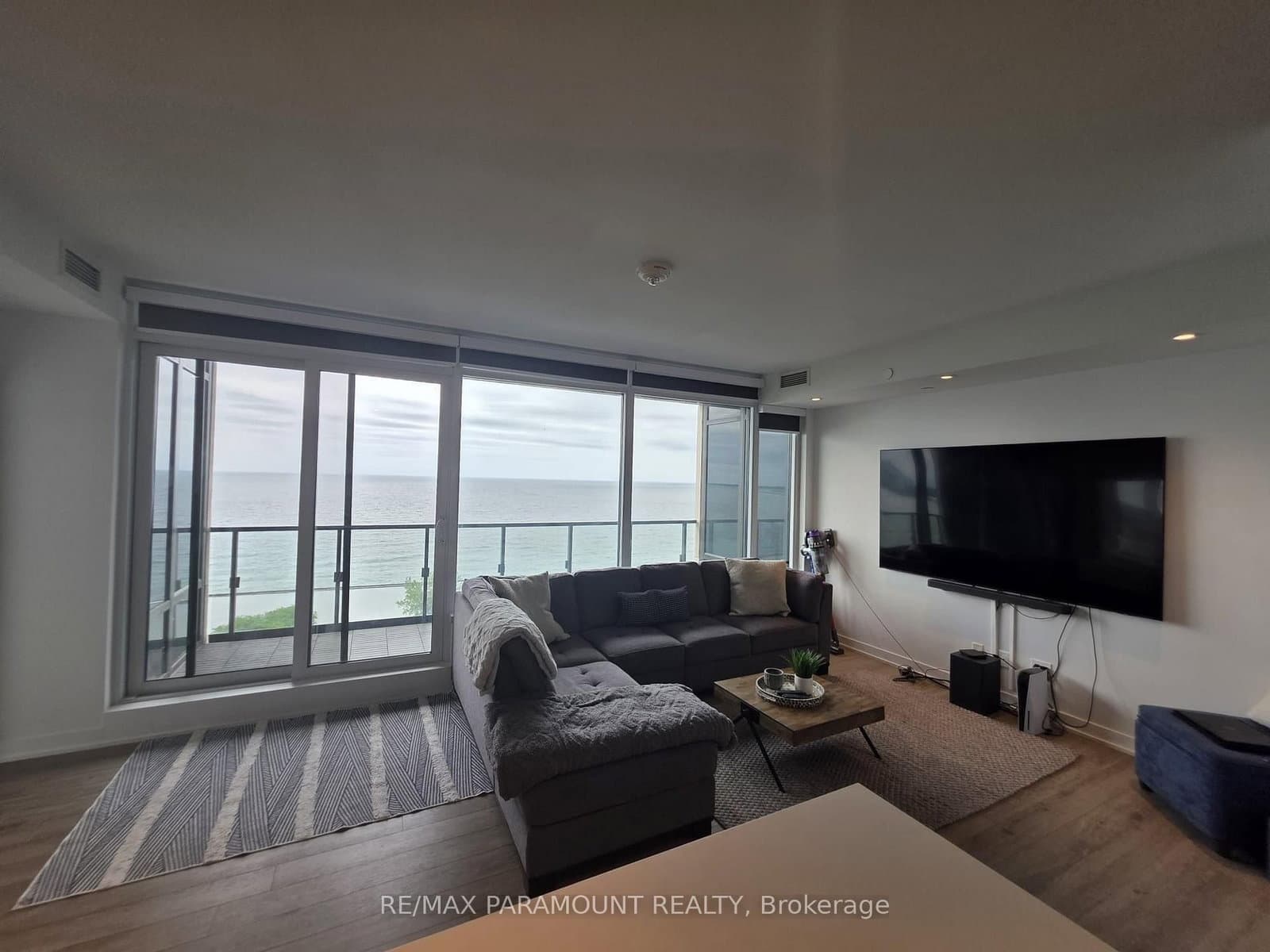 1926 Lake Shore Boulevard W, Unit 1807 - Image 5