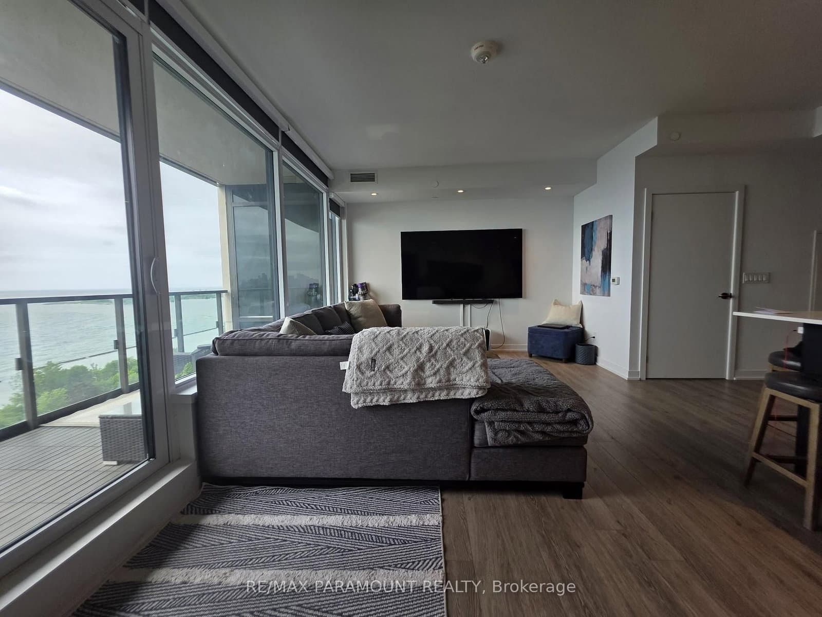 1926 Lake Shore Boulevard W, Unit 1807 - Image 6