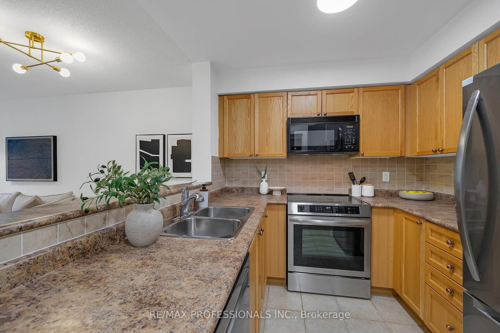 9 Michael Power Place, Unit 402 - Image 5