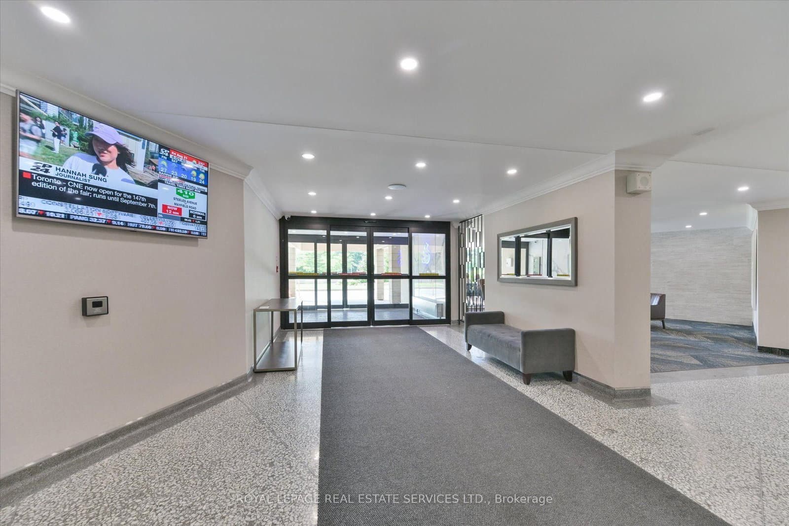 451 The West Mall, Unit 1518 - Image 4