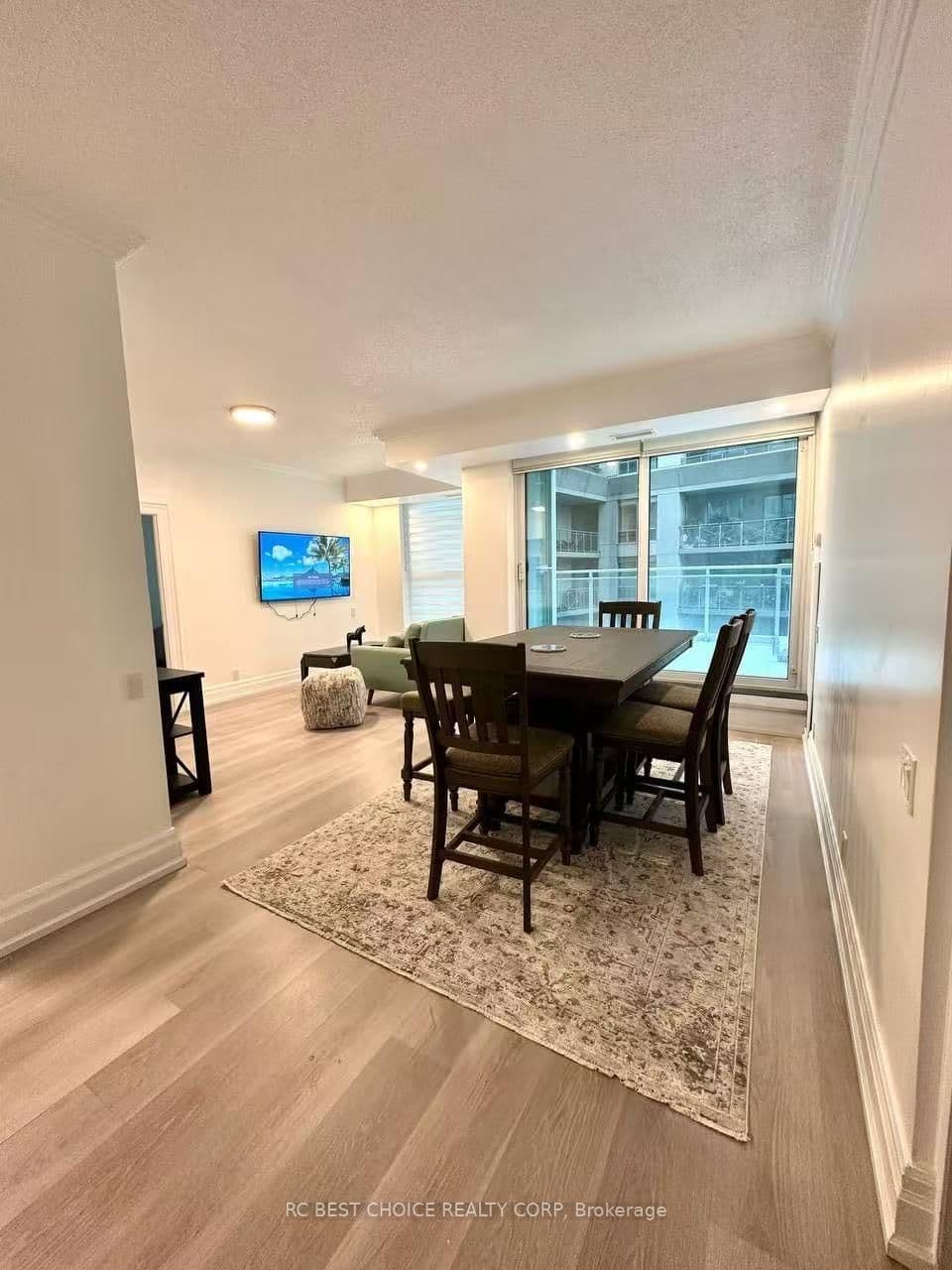 2067 Lake Shore Boulevard W, Unit 203 - Image 4