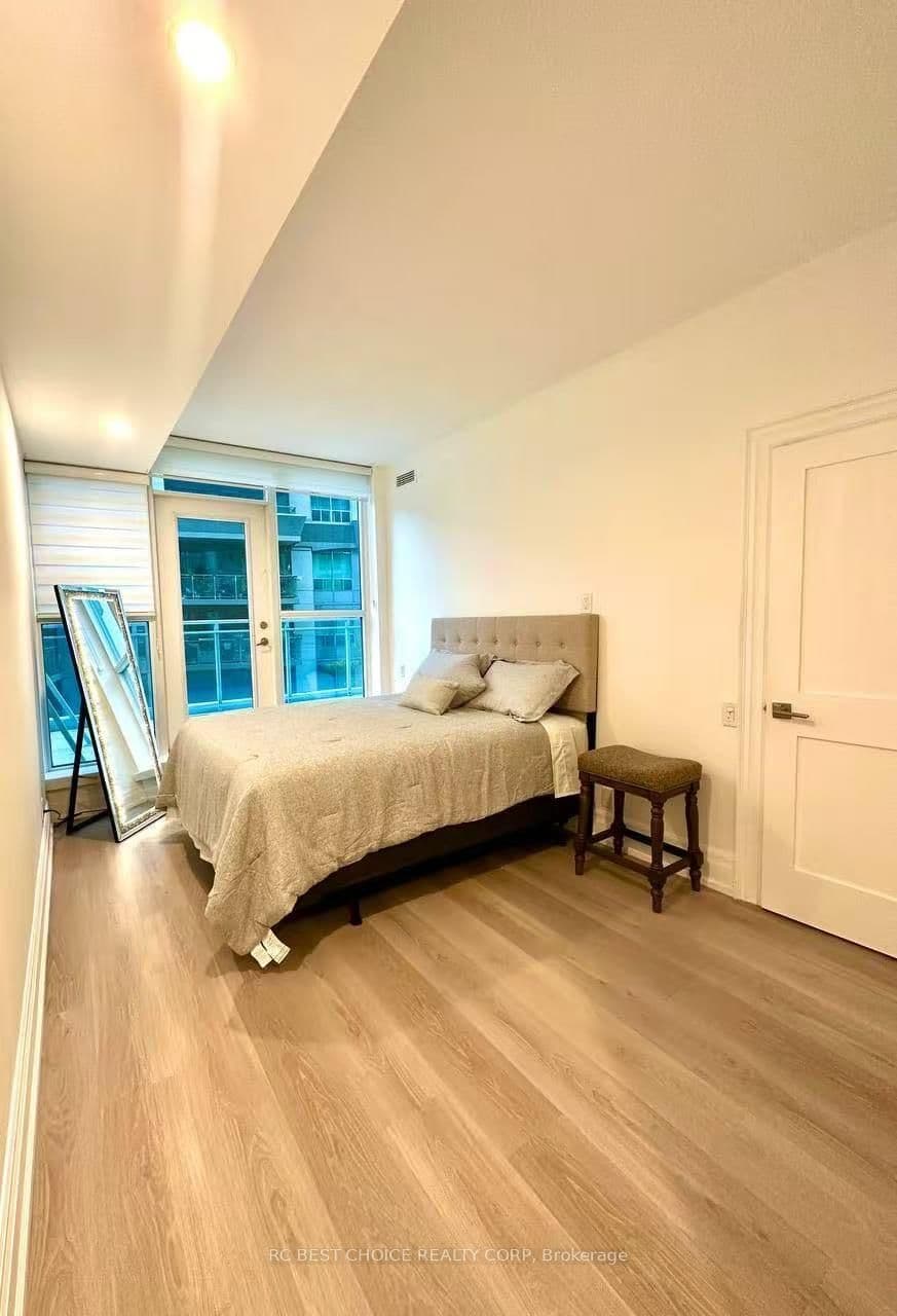 2067 Lake Shore Boulevard W, Unit 203 - Image 6
