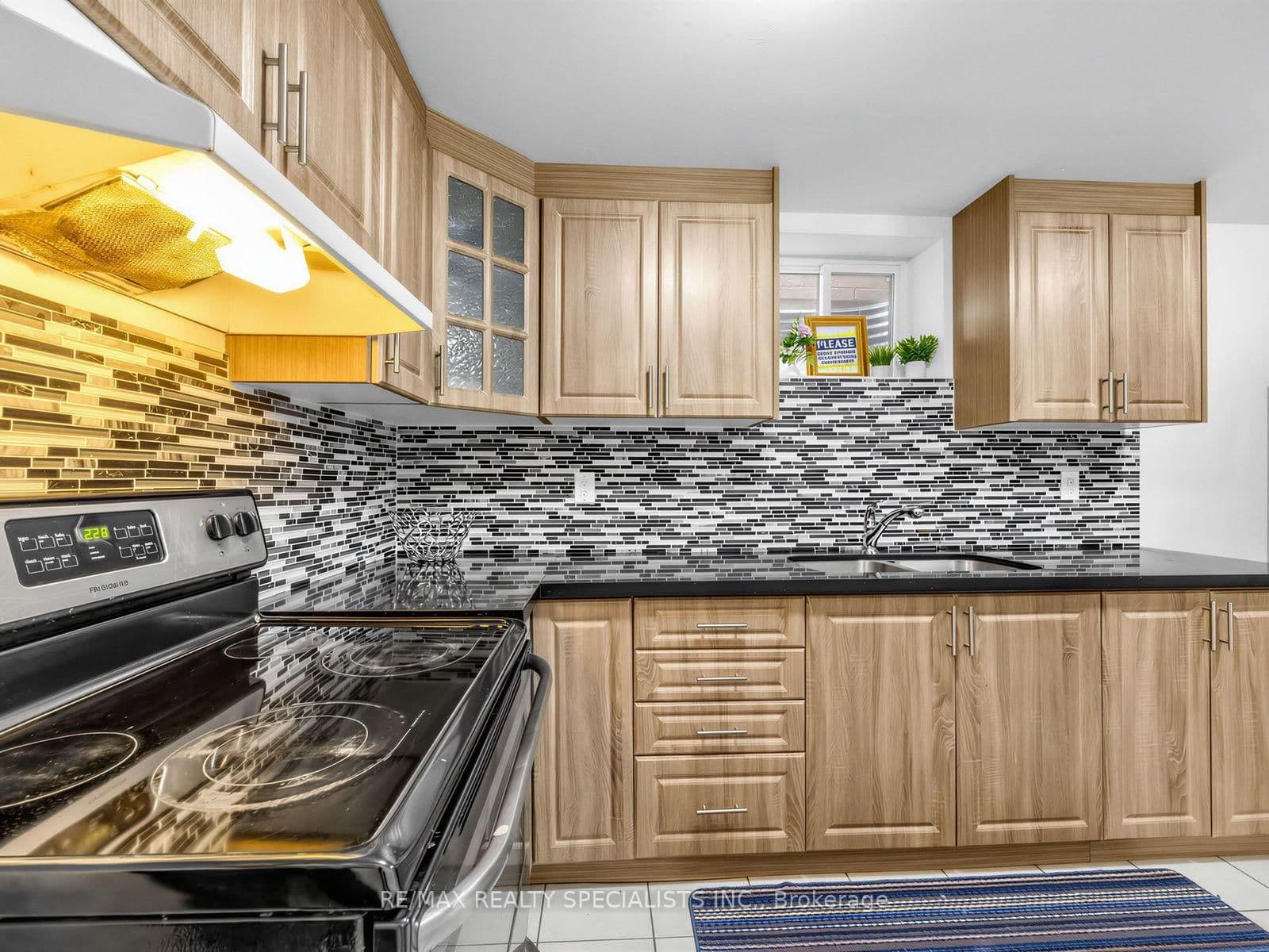 40 Victoriaville Road, Unit bsmt - Image 6