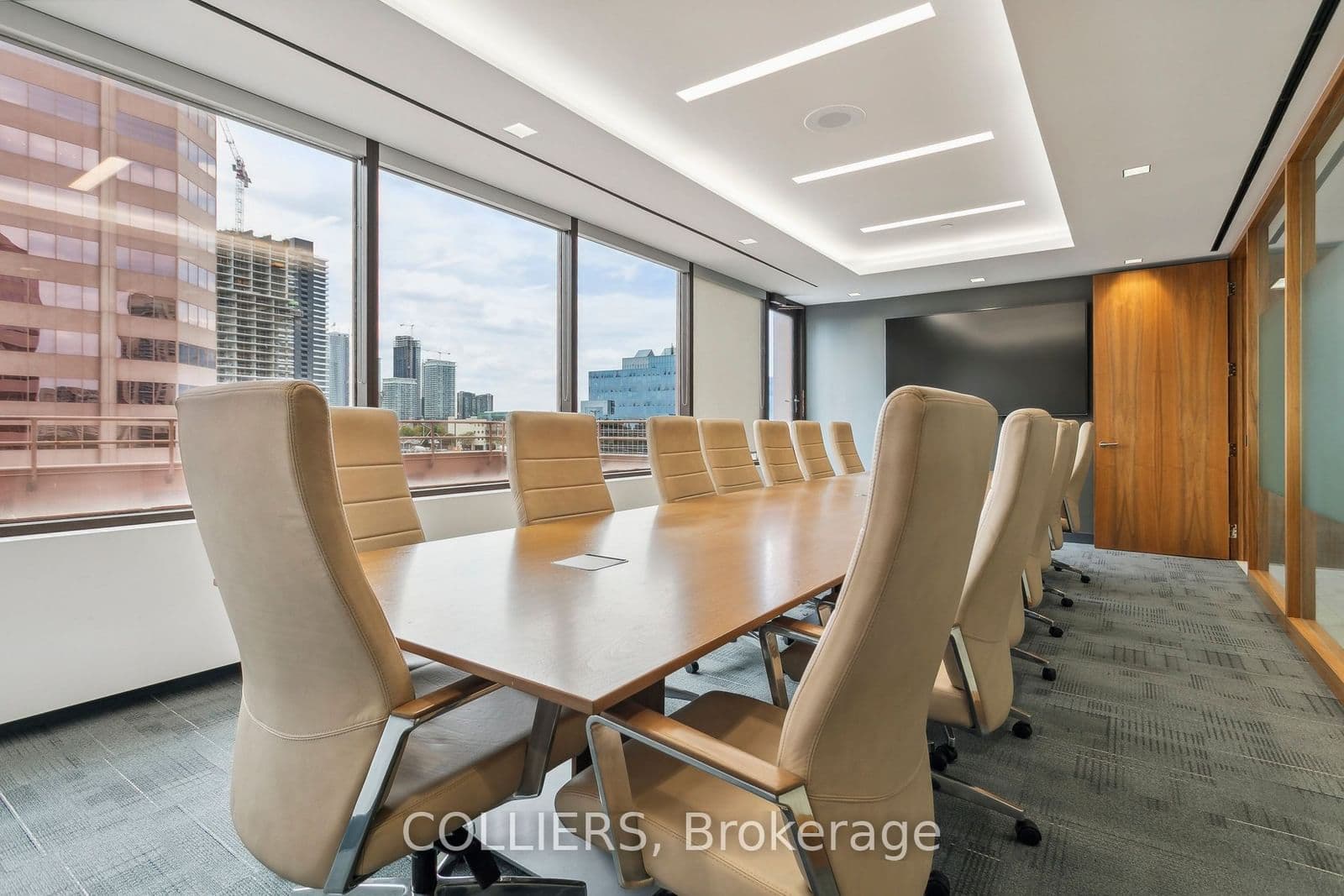 50 Burnhamthorpe Road, Unit 600 - Image 4