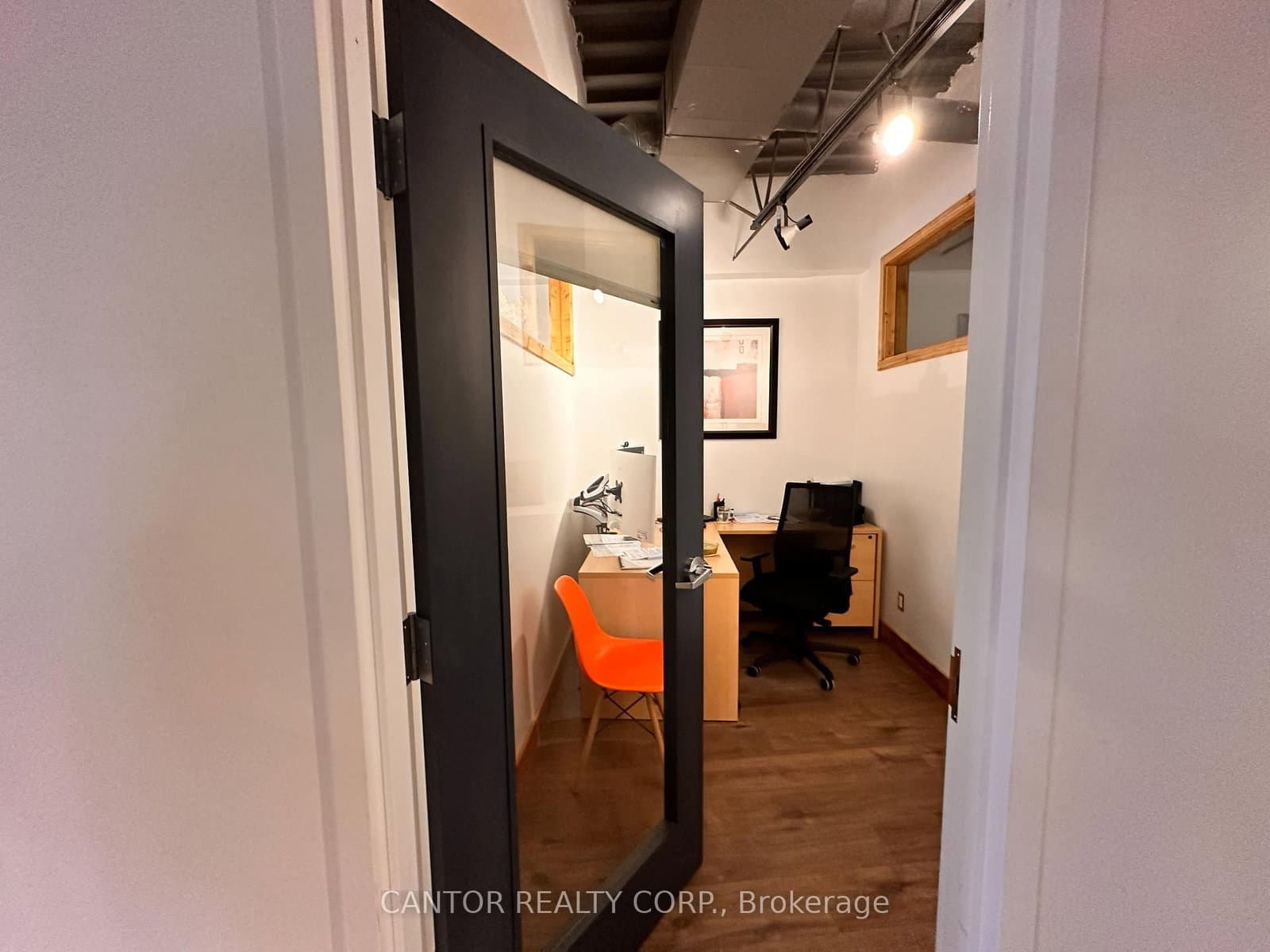 371A RICHMOND Road, Unit 6 - Image 2