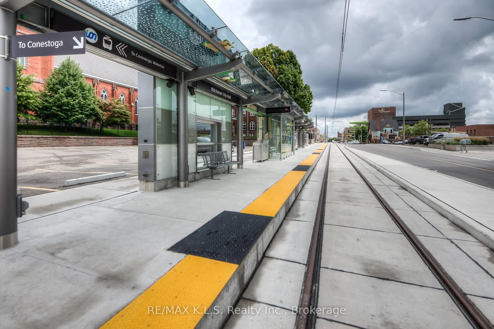 85 Duke Street W, Unit 1404 - Image 4