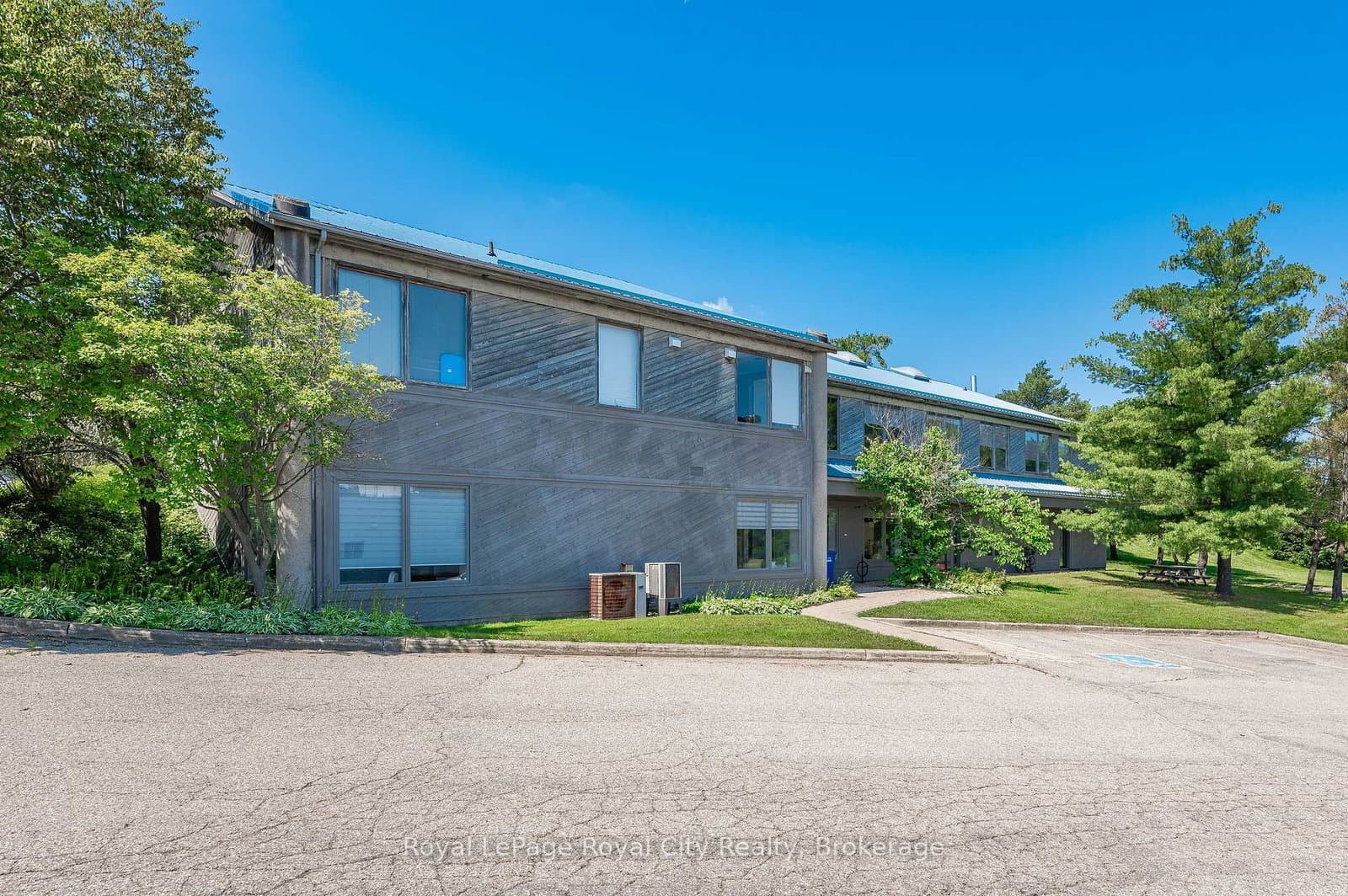 361 Southgate Drive - Image 2