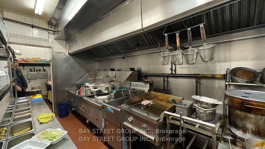 113 James Street N - Image 4