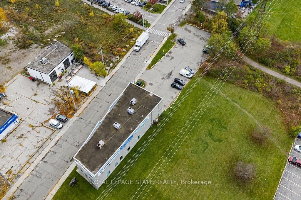 10 Ewen Road, Unit 2nd floor - Image 2