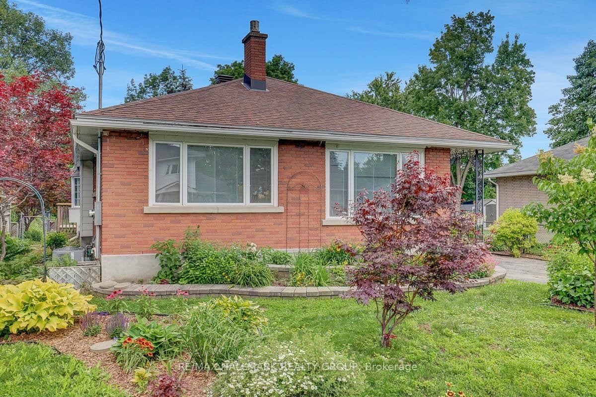 13 Dunham Street - Image 1