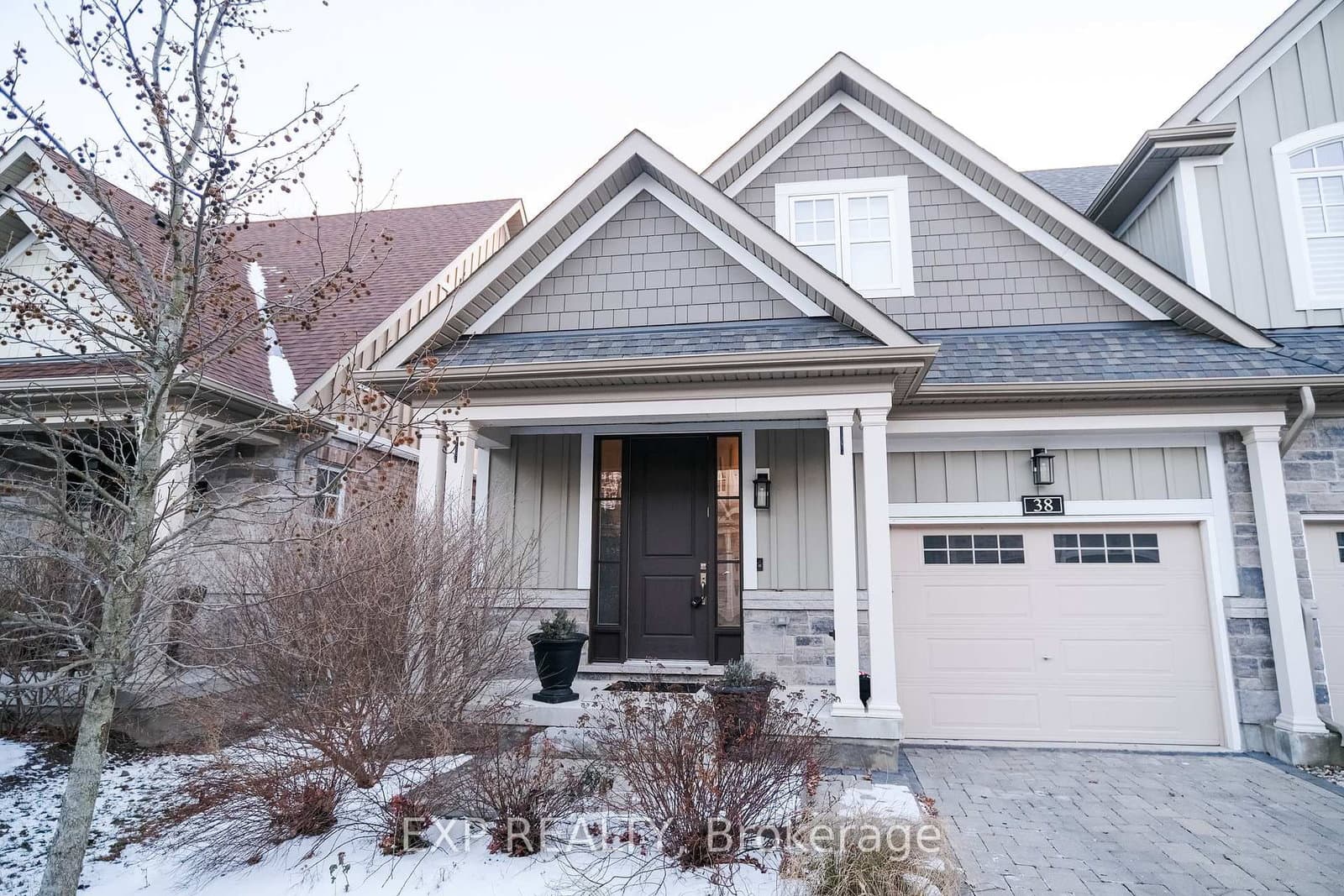 38 Windsor Circle - Image 2