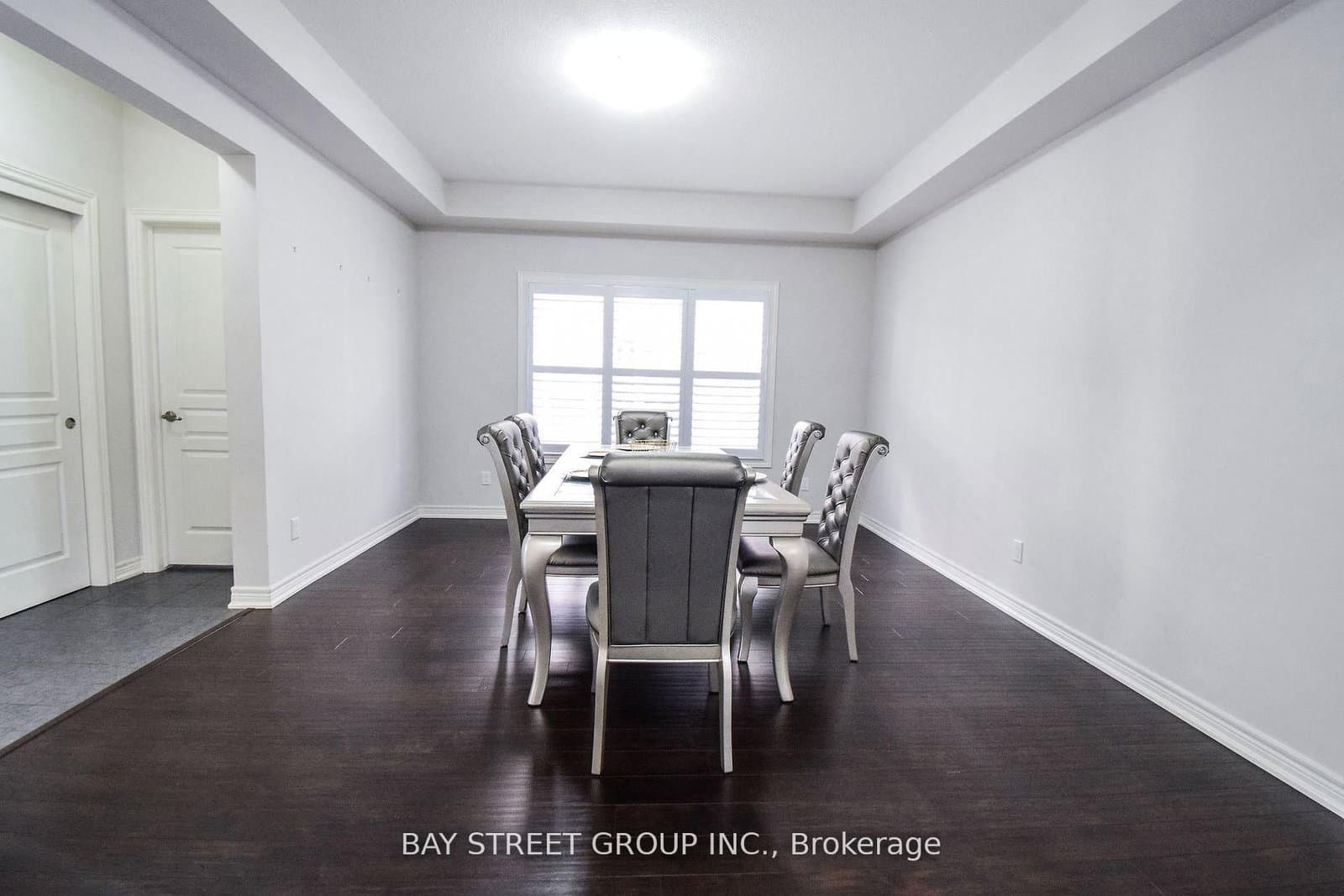 490 S Silverwood Avenue - Image 5
