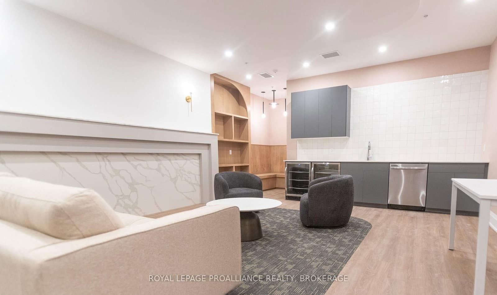 223 Princess Street, Unit 604 - Image 2