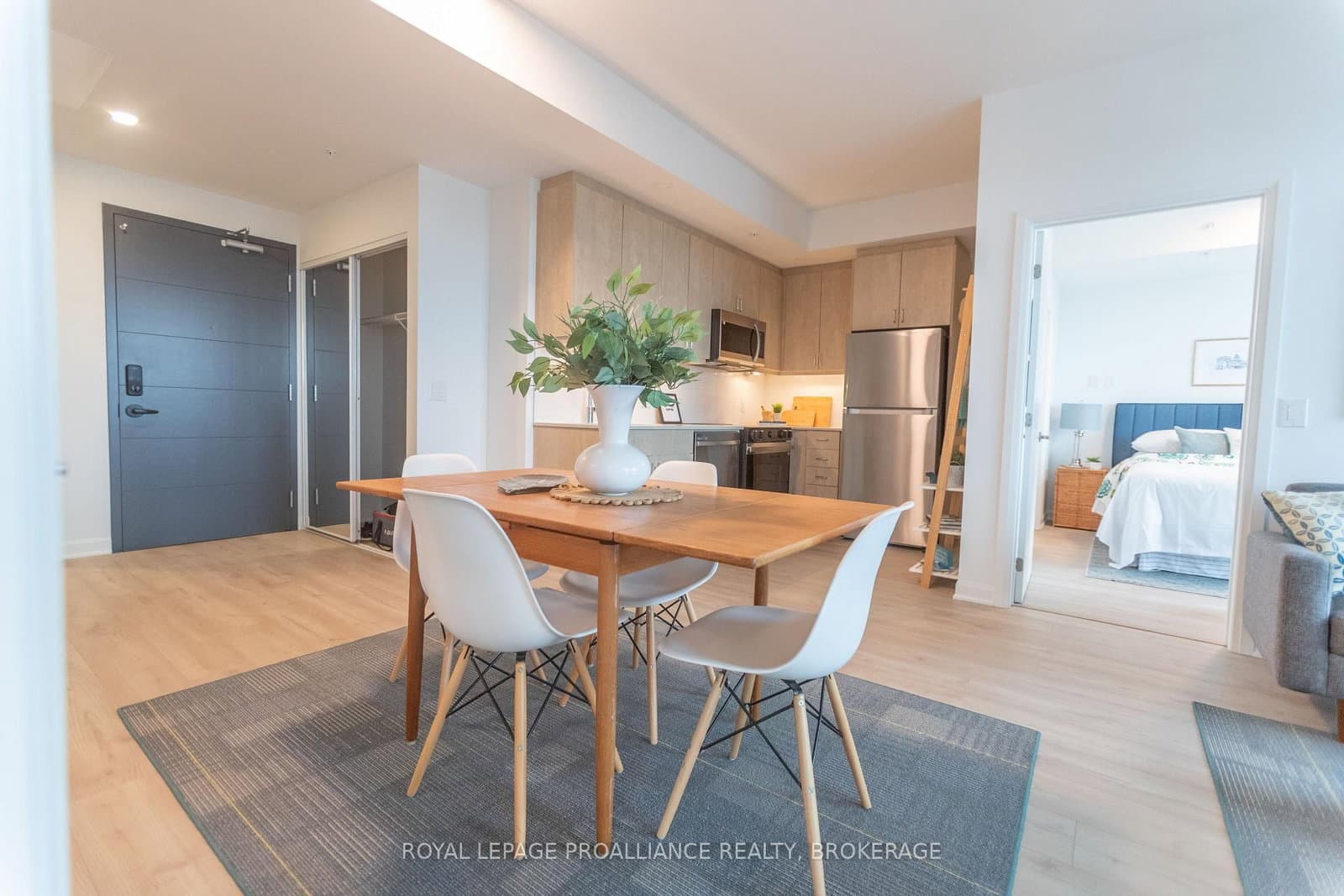 223 Princess Street, Unit 605 - Image 4