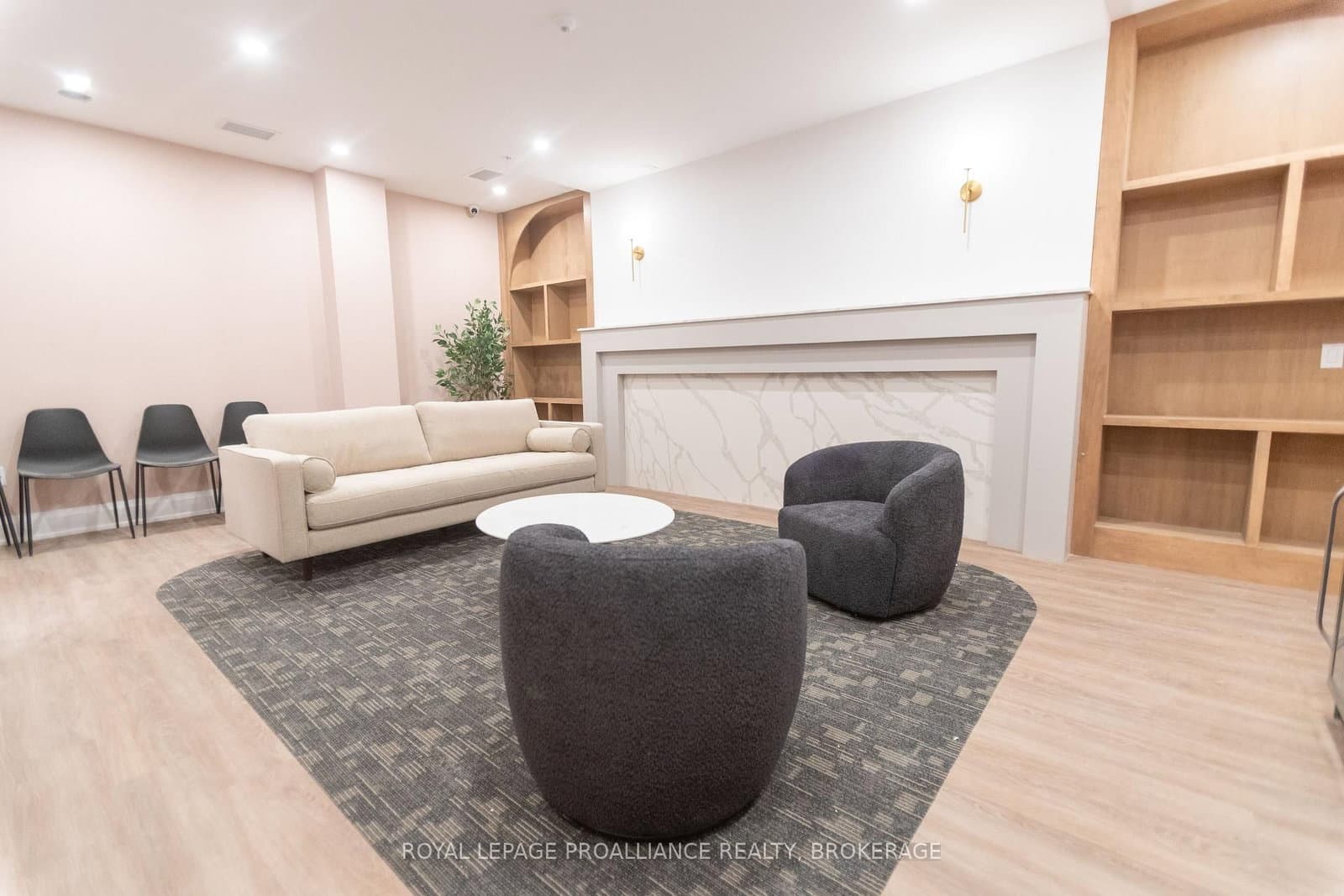 223 Princess Street, Unit 909 - Image 2