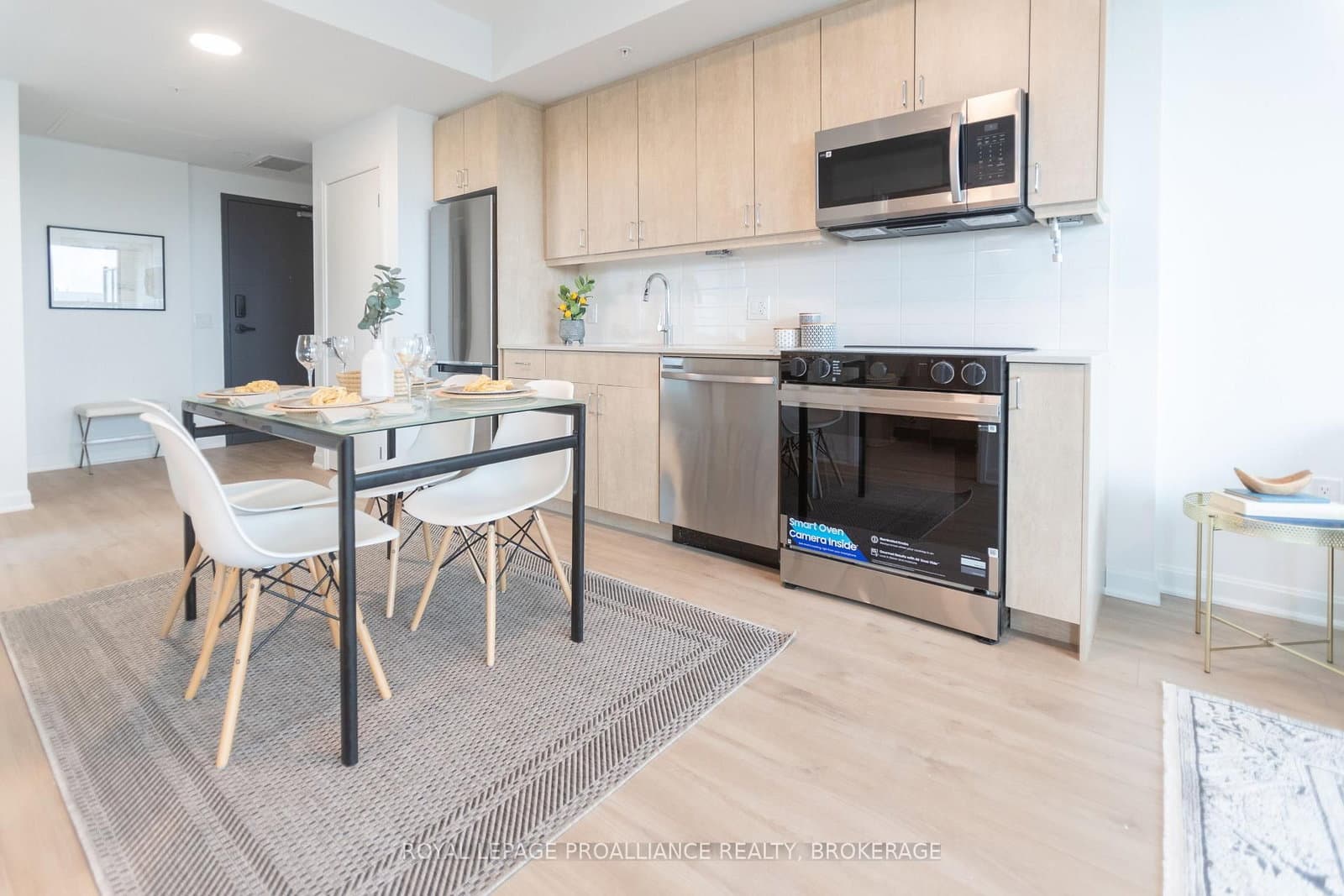 223 Princess Street, Unit 909 - Image 4