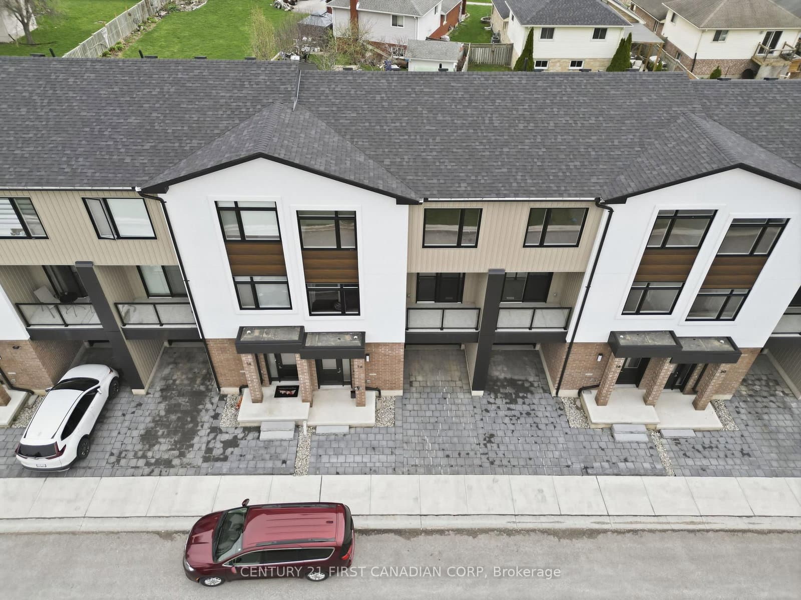 349 Southdale Road E, Unit 16 - Image 2