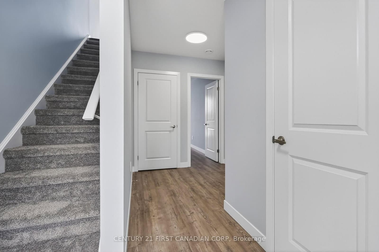349 Southdale Road E, Unit 20 - Image 6