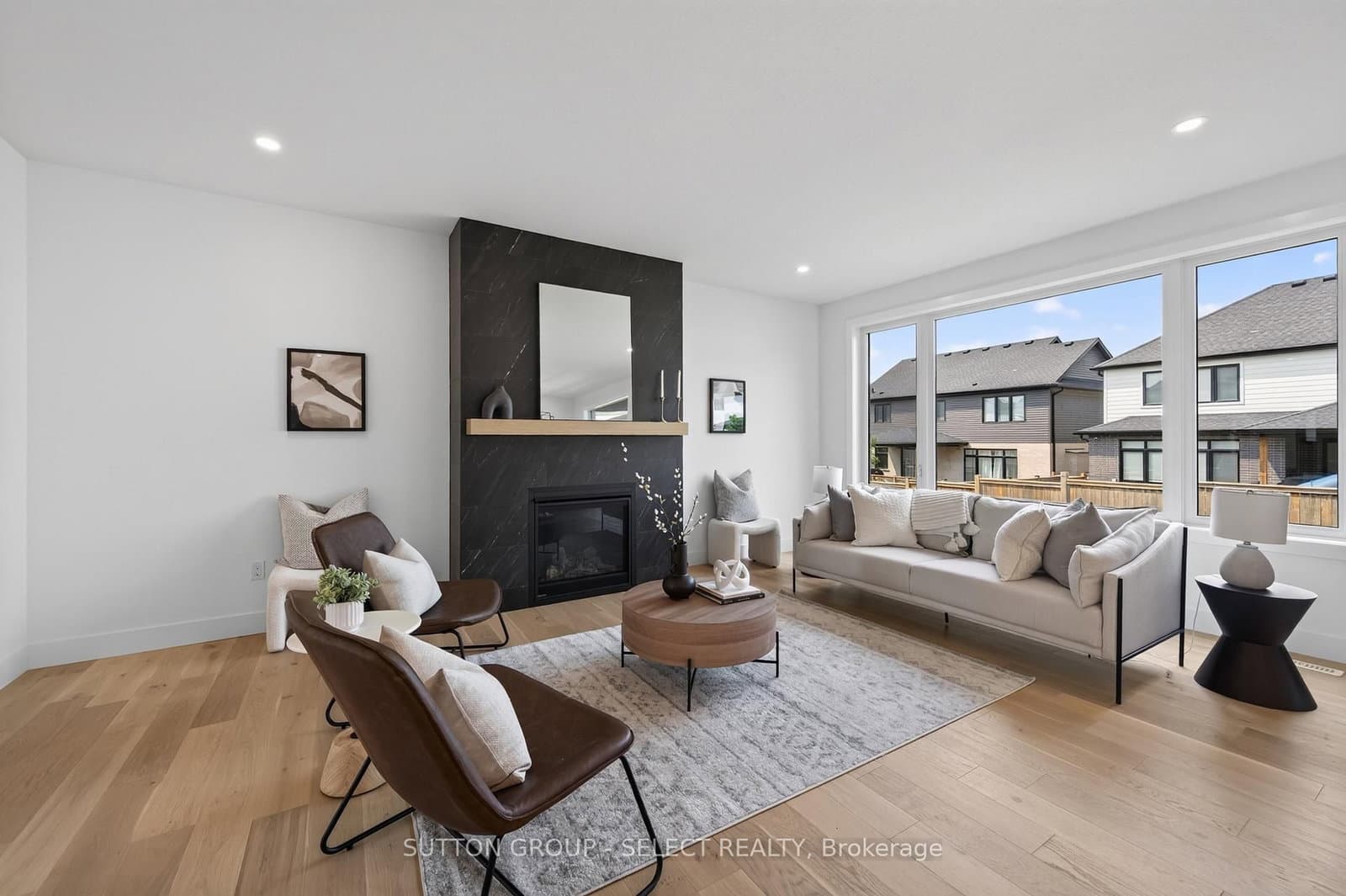 1898 Fountain Grass Drive - Image 6