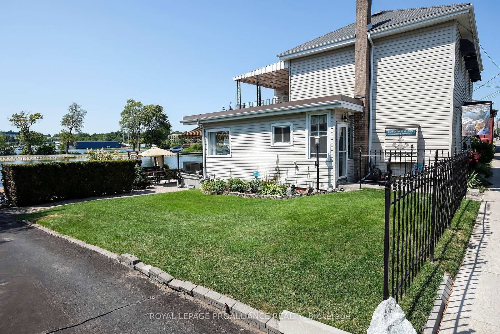 70 Front Street S - Image 3