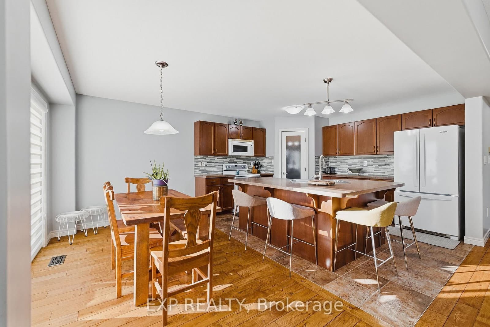 23 Doon Creek Street - Image 3