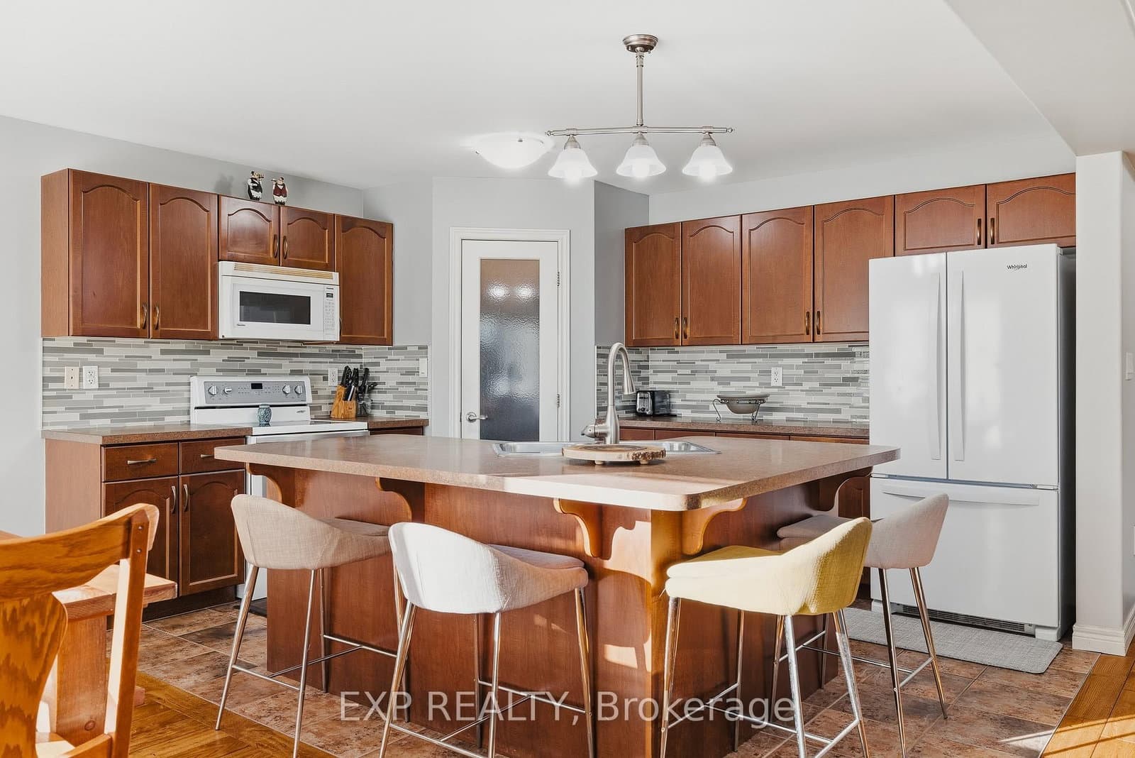 23 Doon Creek Street - Image 4