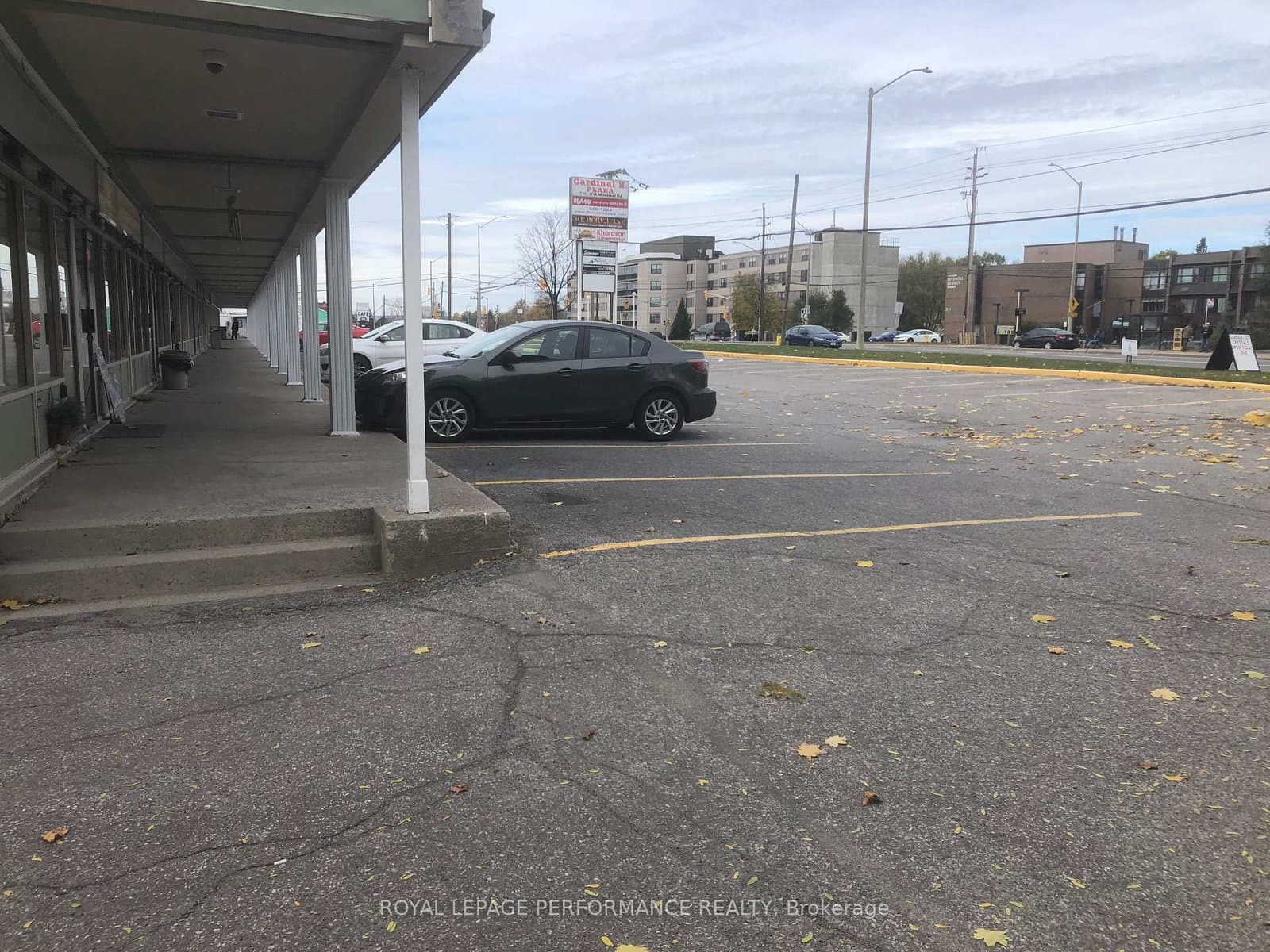1752 MONTREAL Road - Image 2