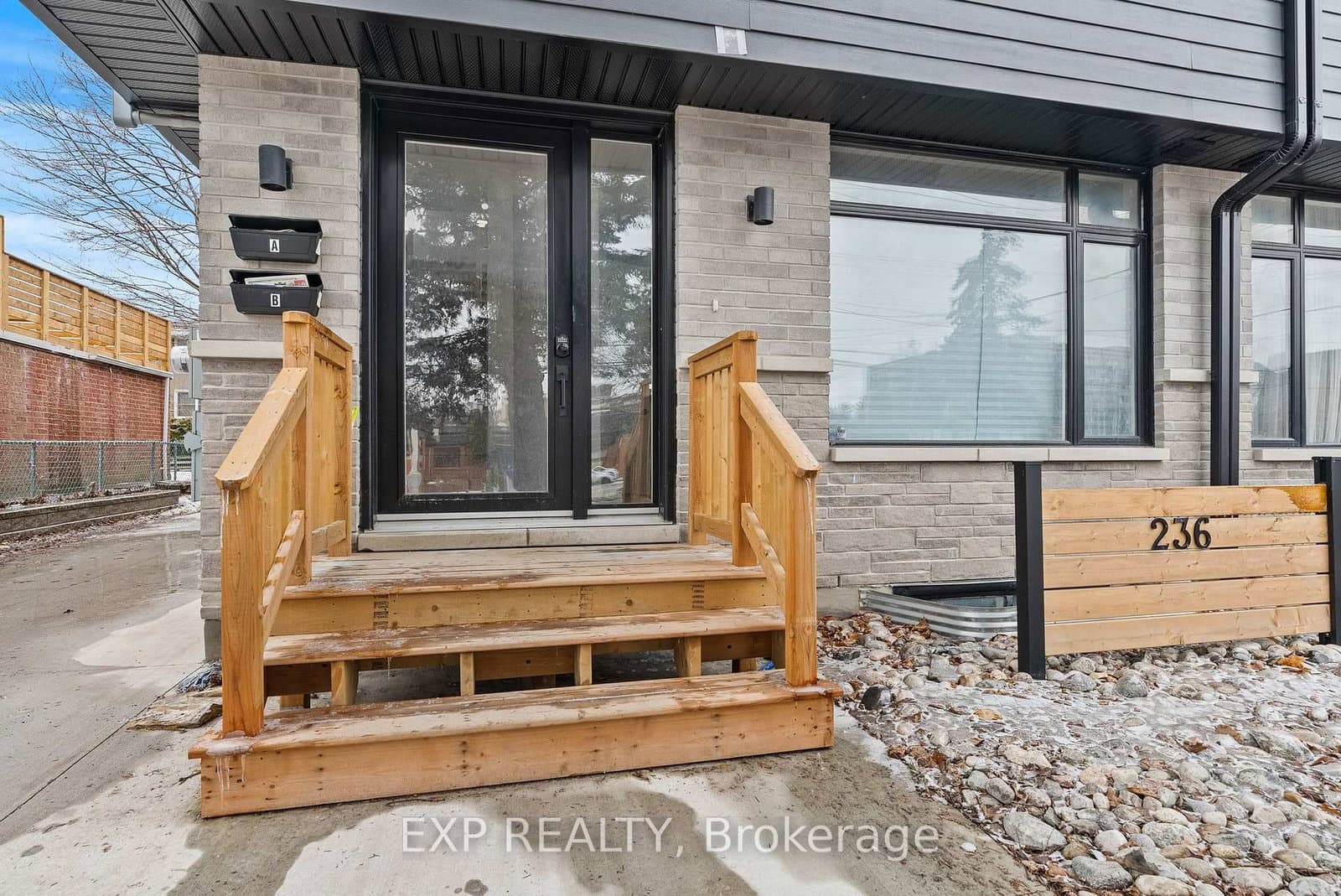 236 Woodroffe Avenue N - Image 2