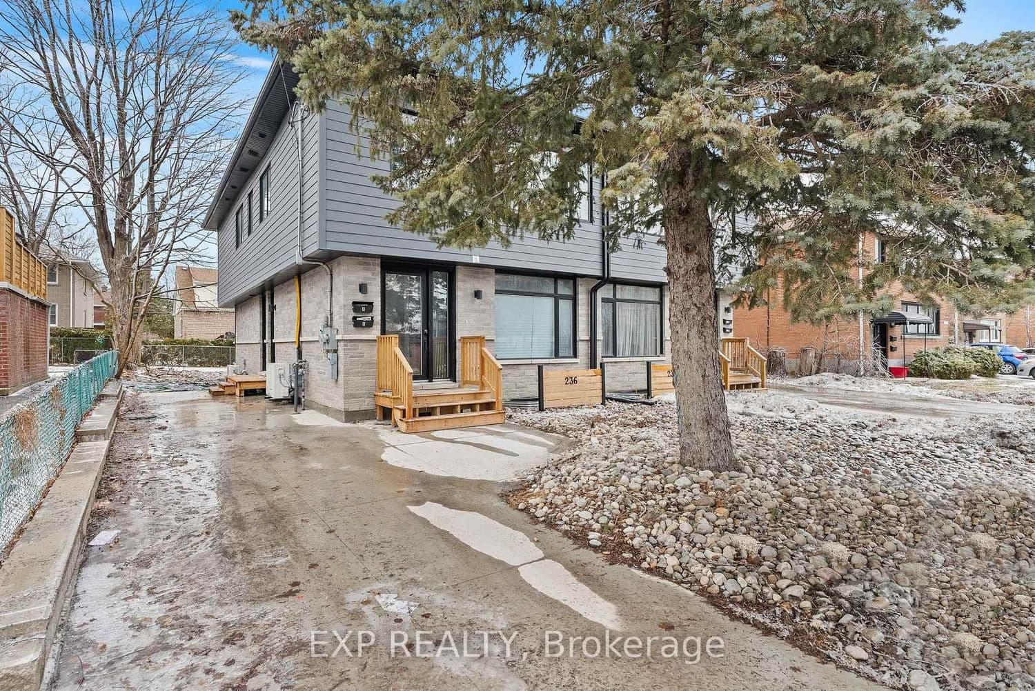 236 Woodroffe Avenue N - Image 3