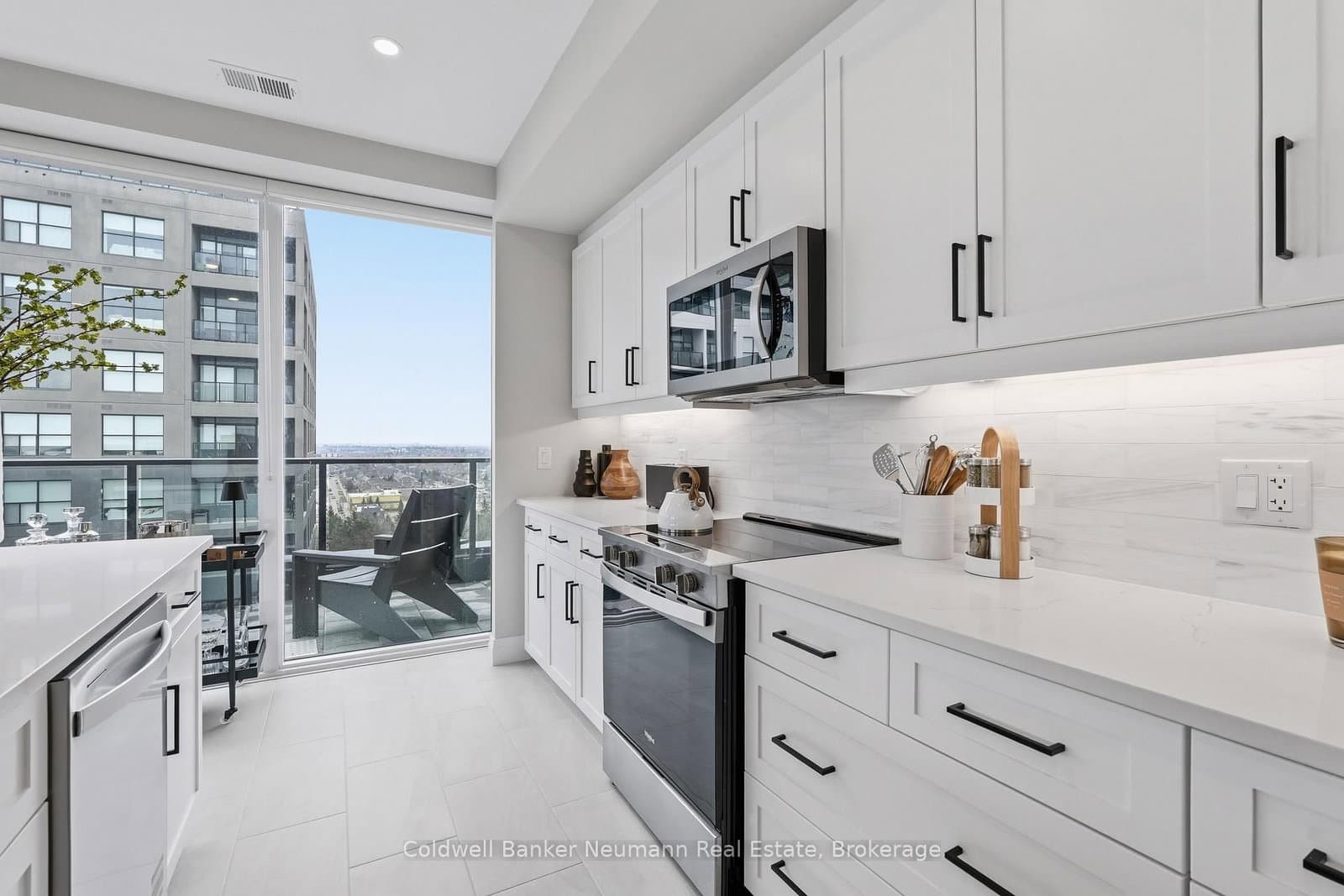 1882 Gordon Street, Unit 813 - Image 6