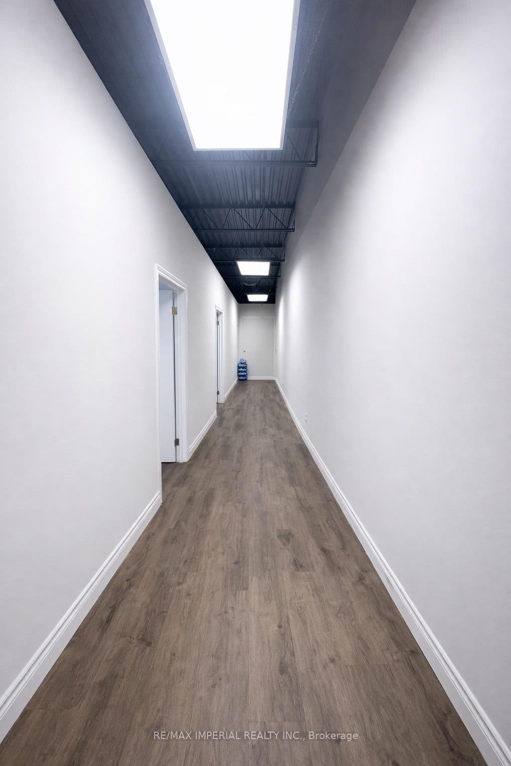 505 King Street W, Unit 8 - Image 5