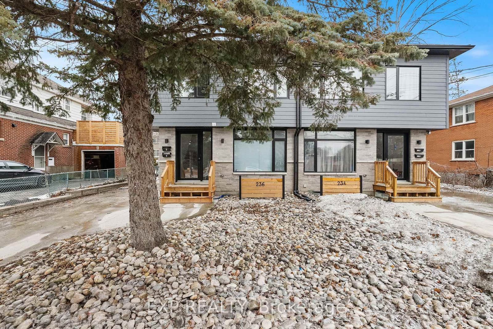 234, 236 Woodroffe Avenue - Image 1