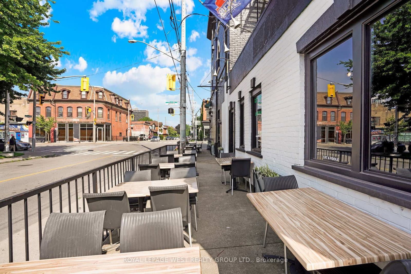 174 John Street S - Image 4