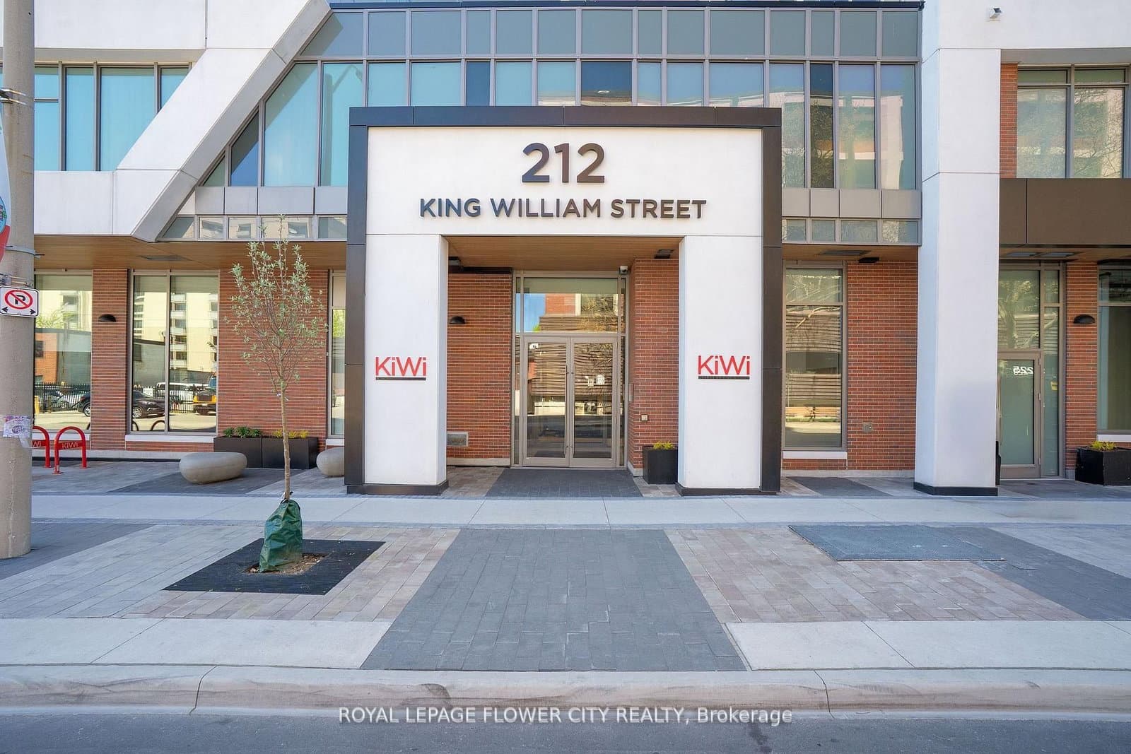 212 King William Street S, Unit 907 - Image 3