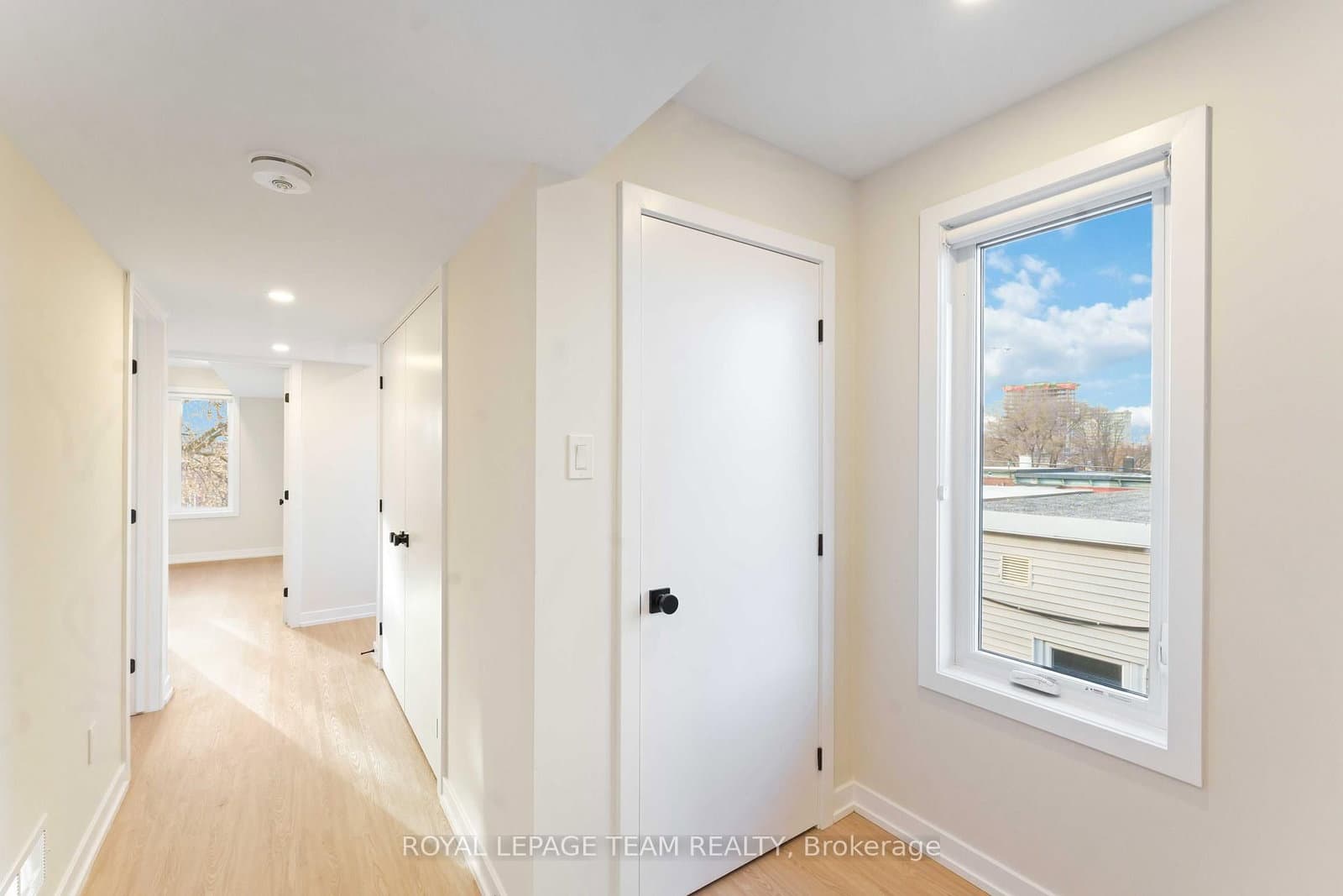 90 Elm Street - Image 3