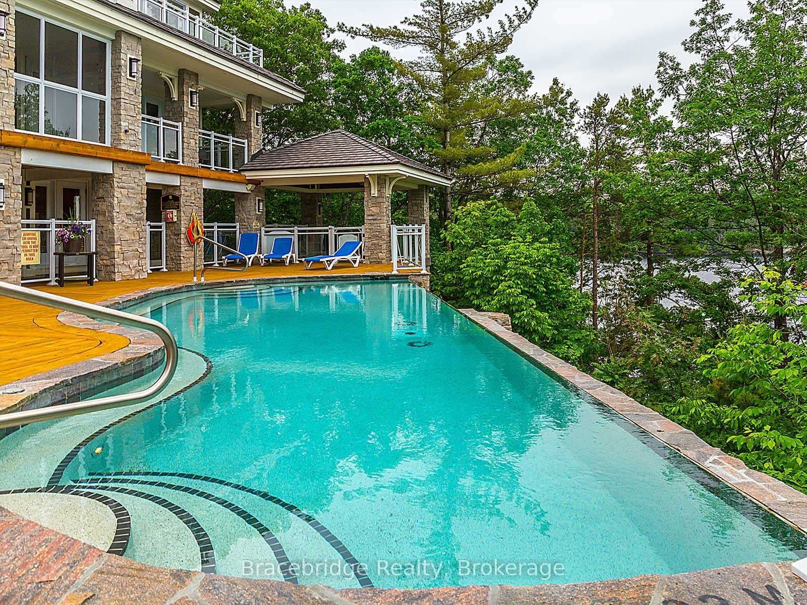 1869 Muskoka Rd 118 Highway W, Unit L215-C2 - Image 2