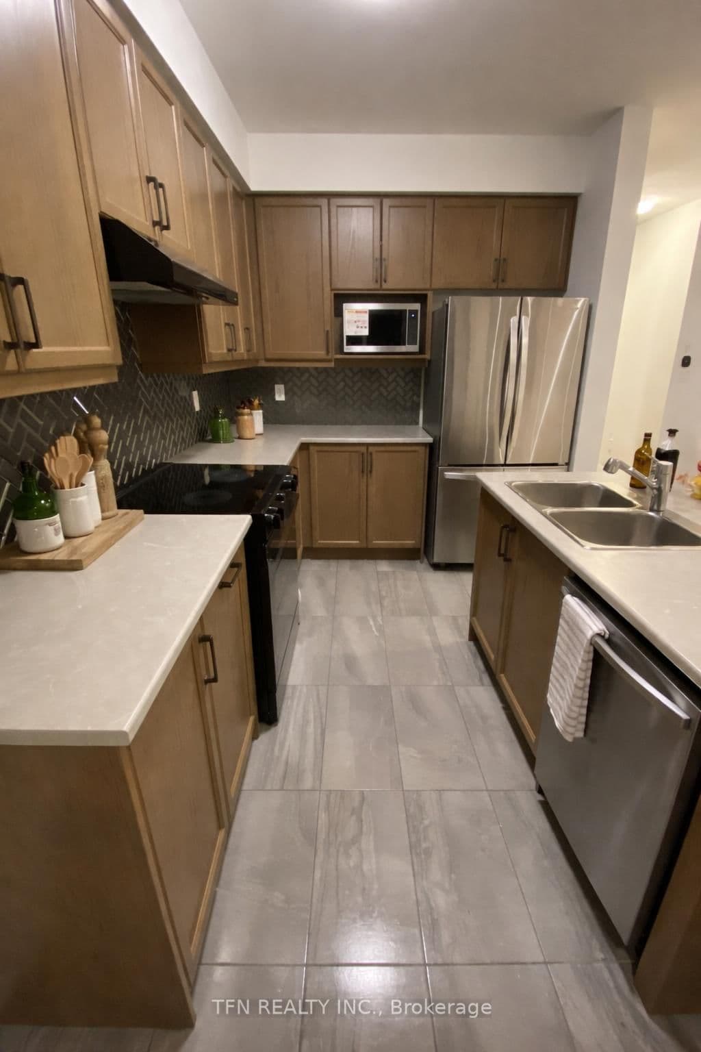 199 Port Crescent - Image 4