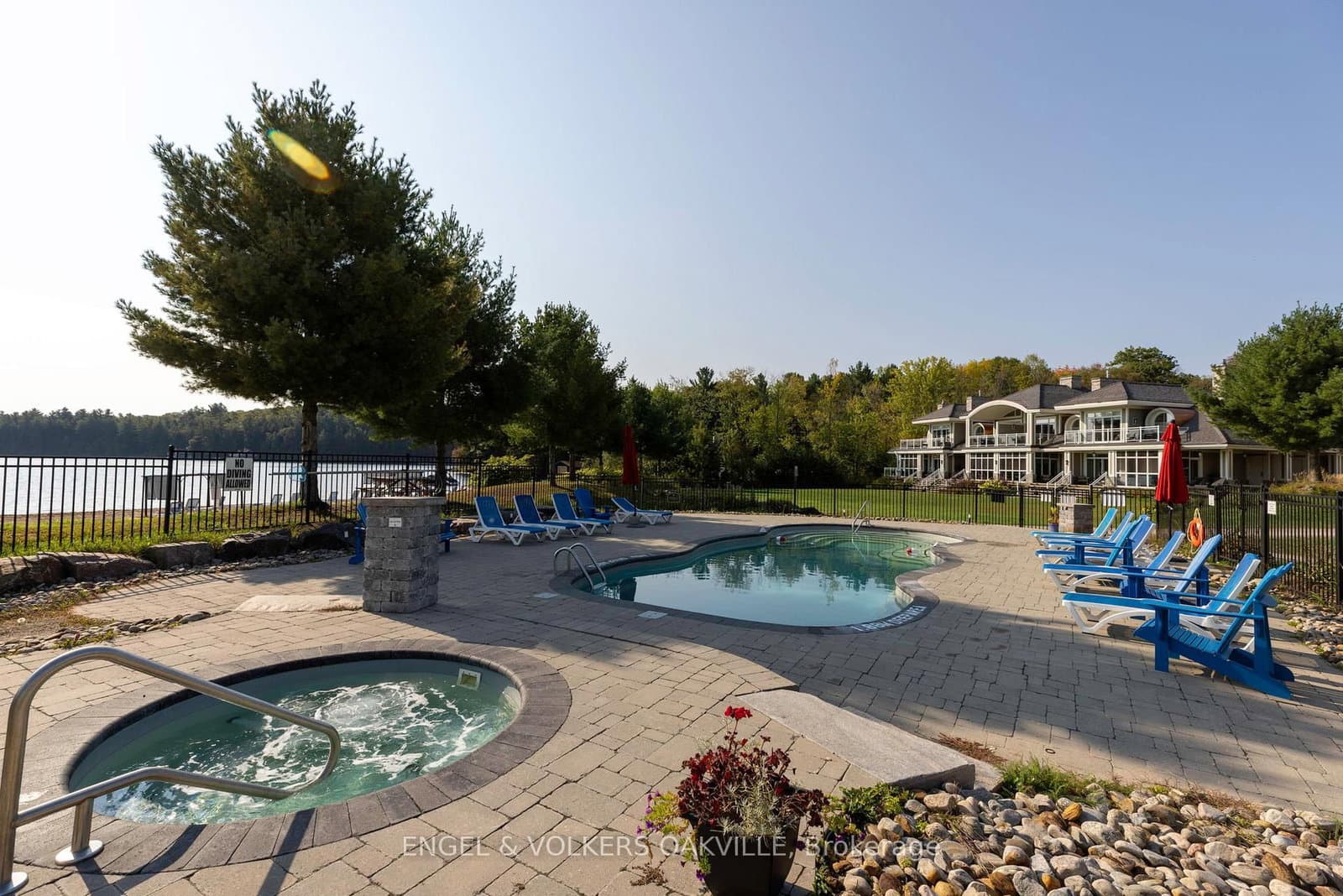 1869 Muskoka Road 118 W, Unit C-103 - Image 4