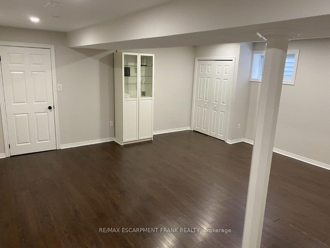 86 CHATHAM Street, Unit LOWER - Image 3